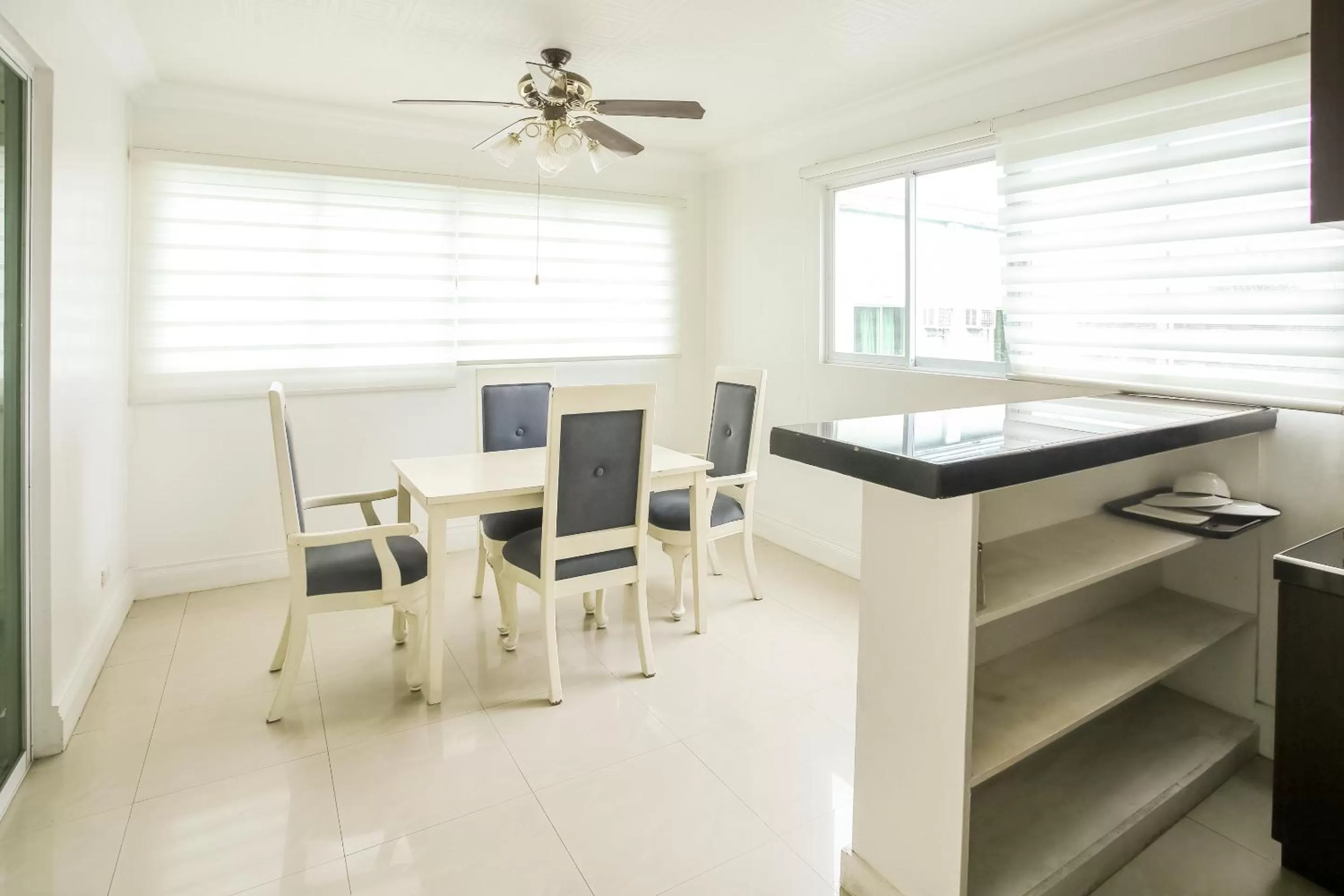 Dining area in Hotel Euroasia By BLUEBOOKERS