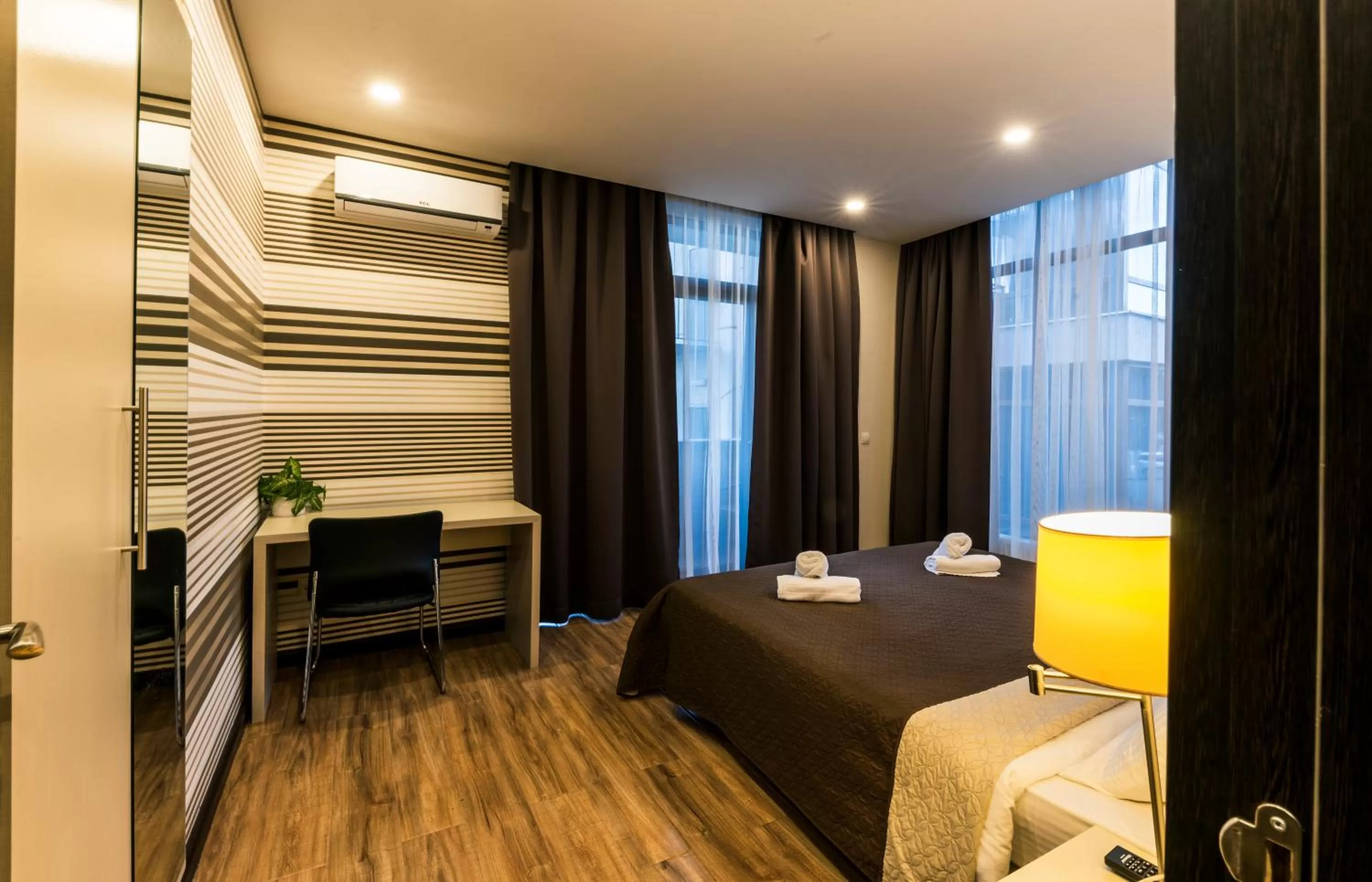 View (from property/room), Bed in Sani Apart Hotel