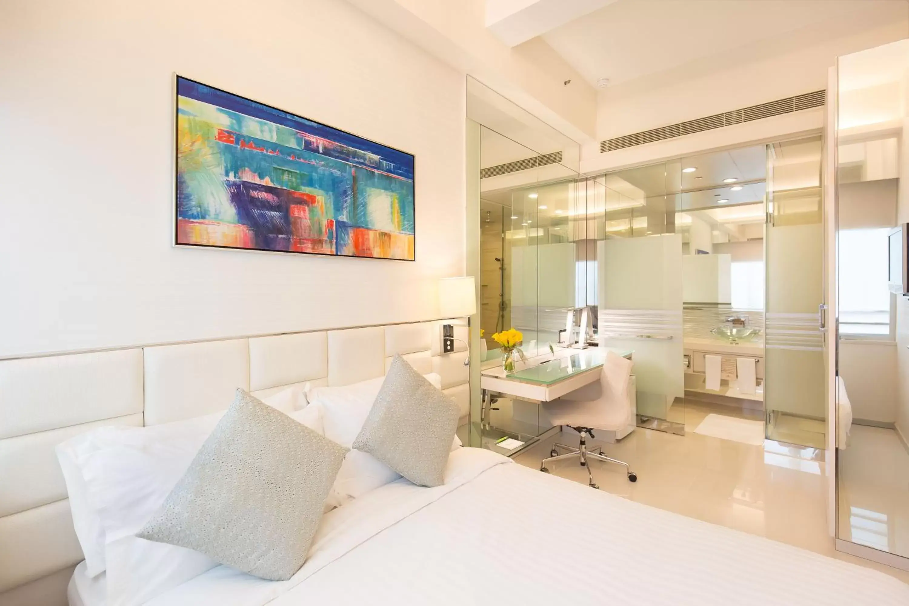 Living room, TV/Entertainment Center in iclub Wan Chai Hotel