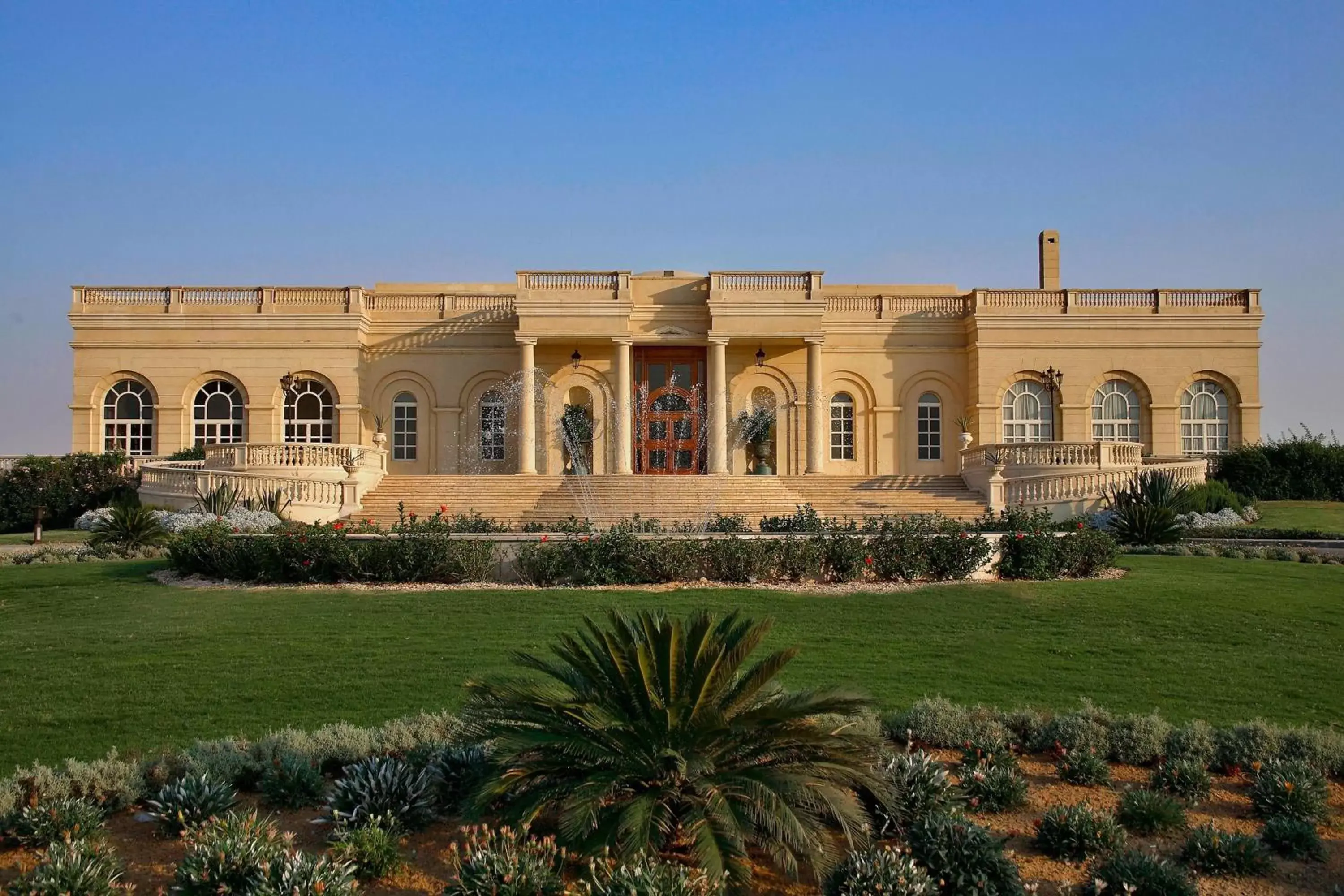 Golfcourse, Property Building in JW Marriott Hotel Cairo