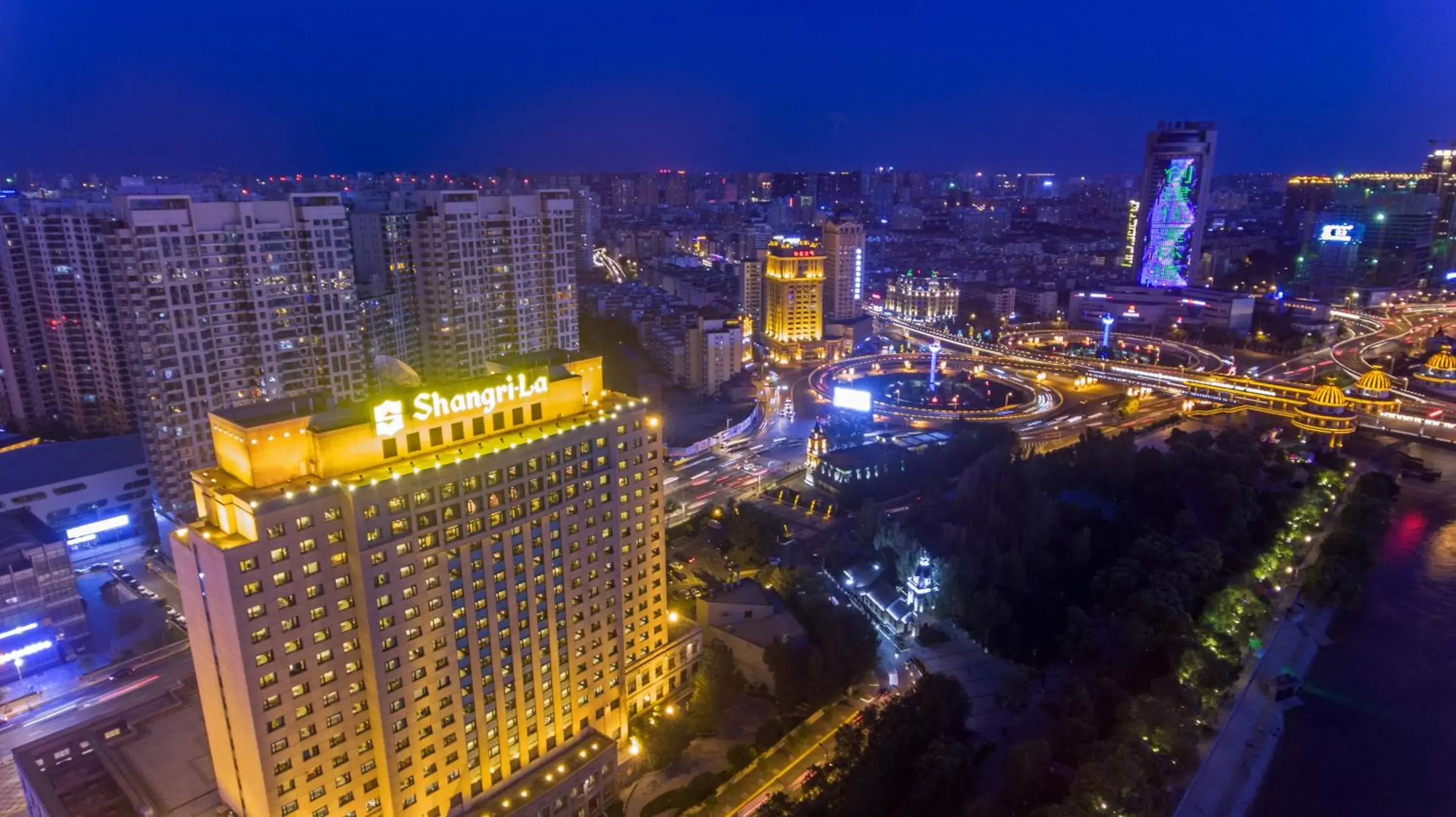 Facade/entrance, Bird's-eye View in Shangri-La Harbin