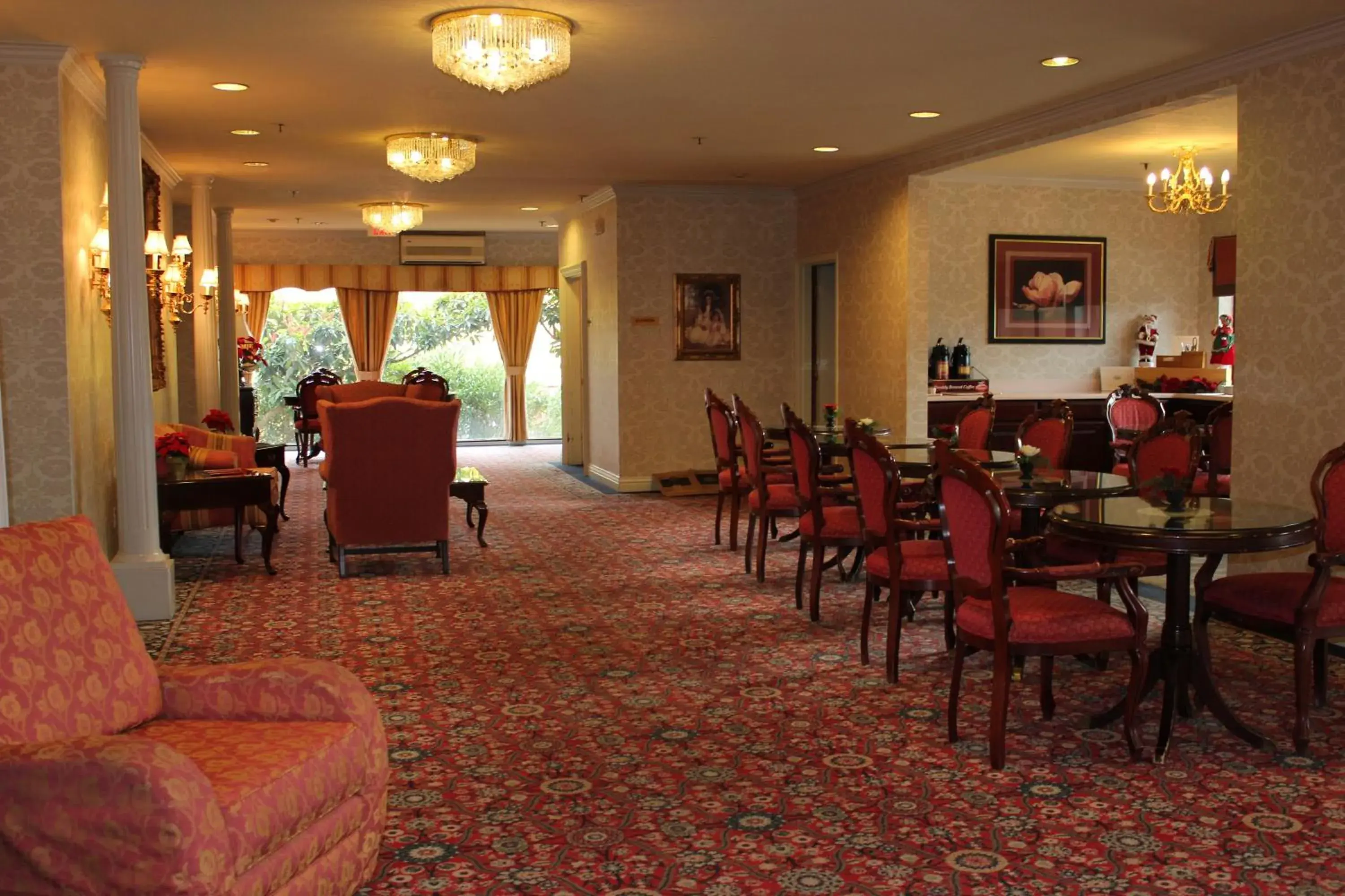 Lobby or reception, Restaurant/Places to Eat in Carlyle Hotel