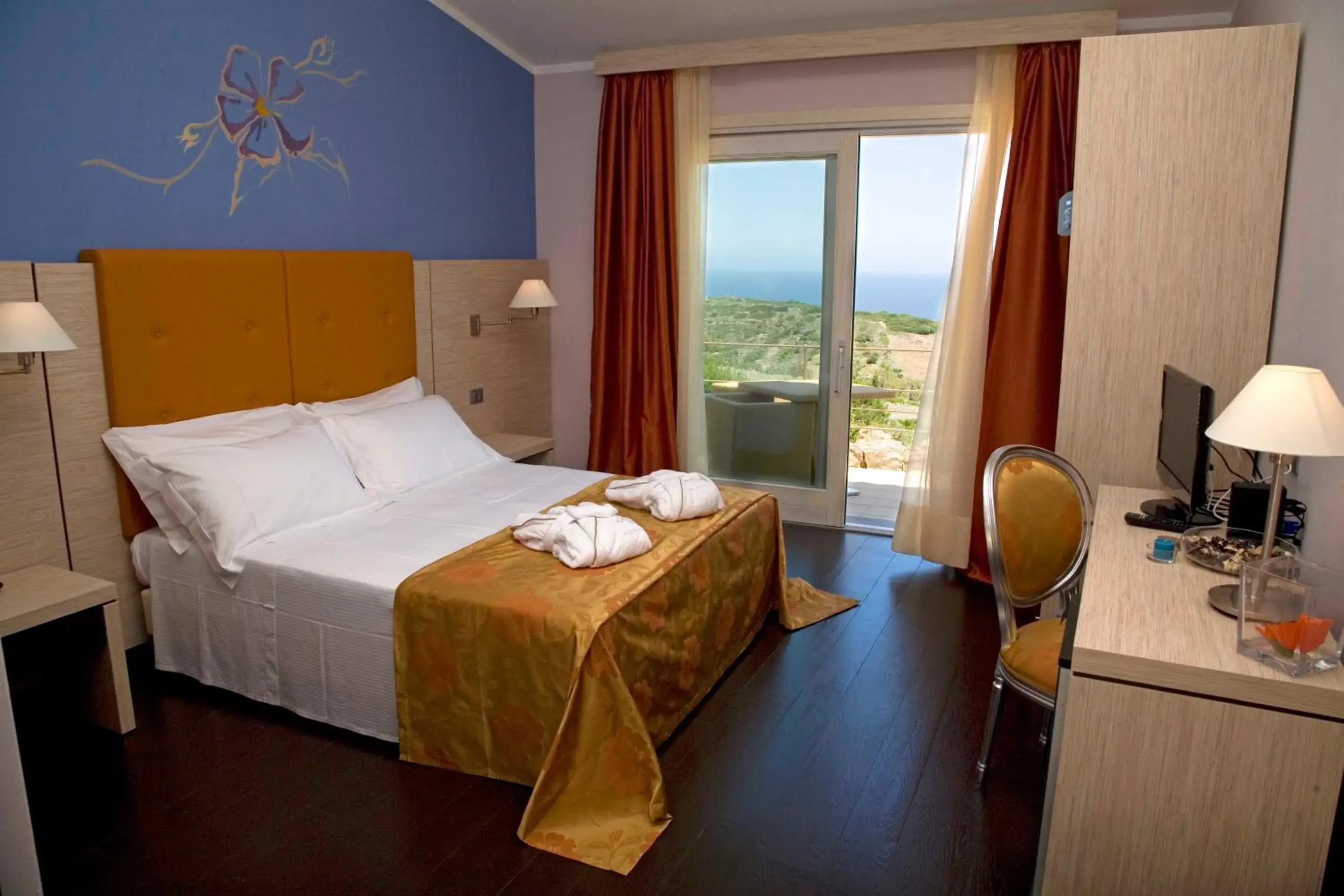 Photo of the whole room, Bed in Bajaloglia Resort