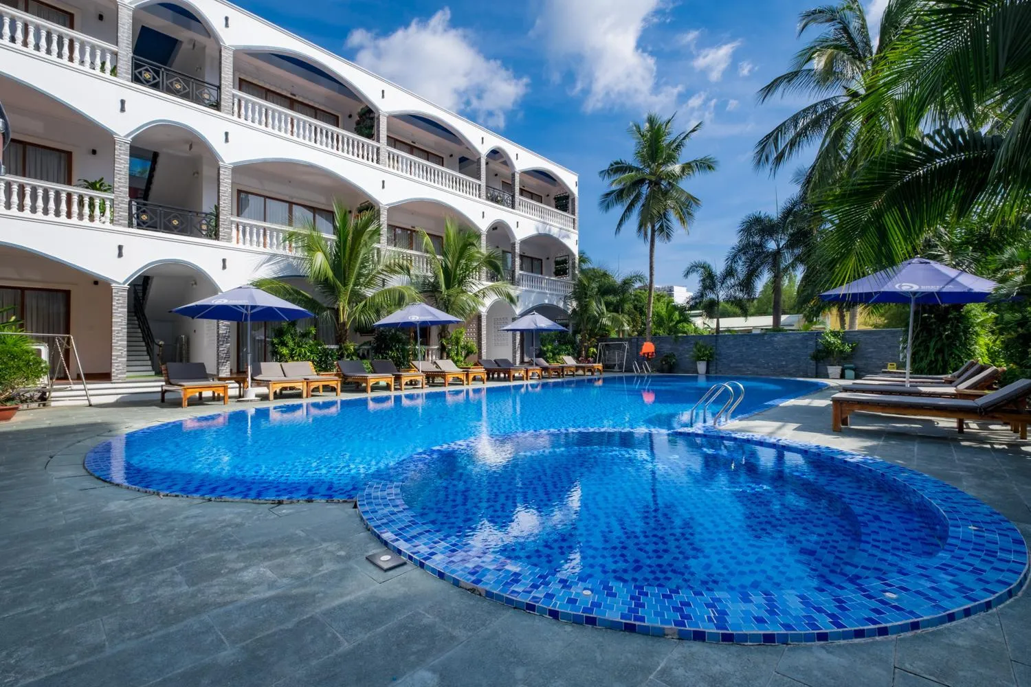 Property building in Brenta Phu Quoc Hotel