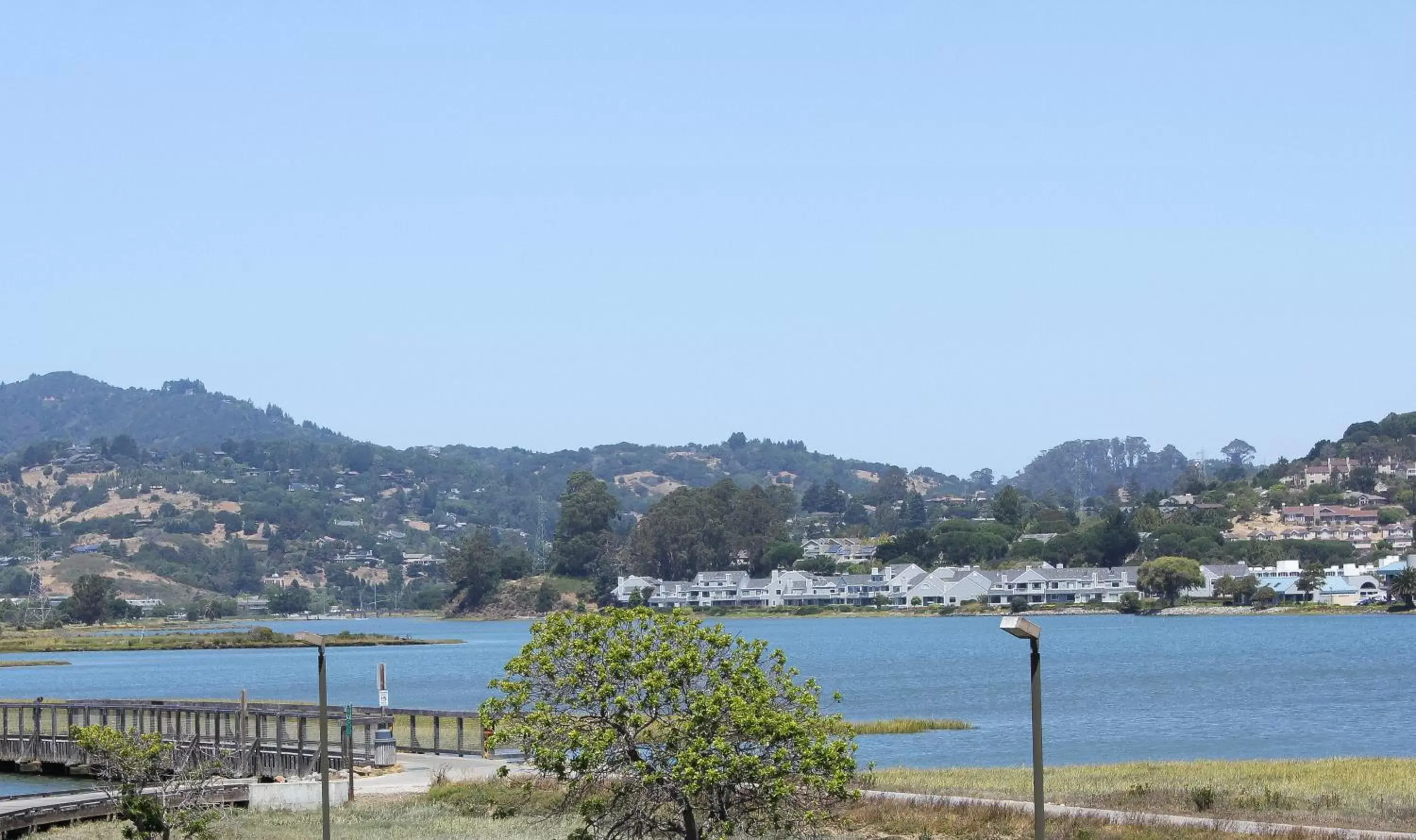 Photo of the whole room, River View in Holiday Inn Express Mill Valley - Sausalito Area, an IHG Hotel