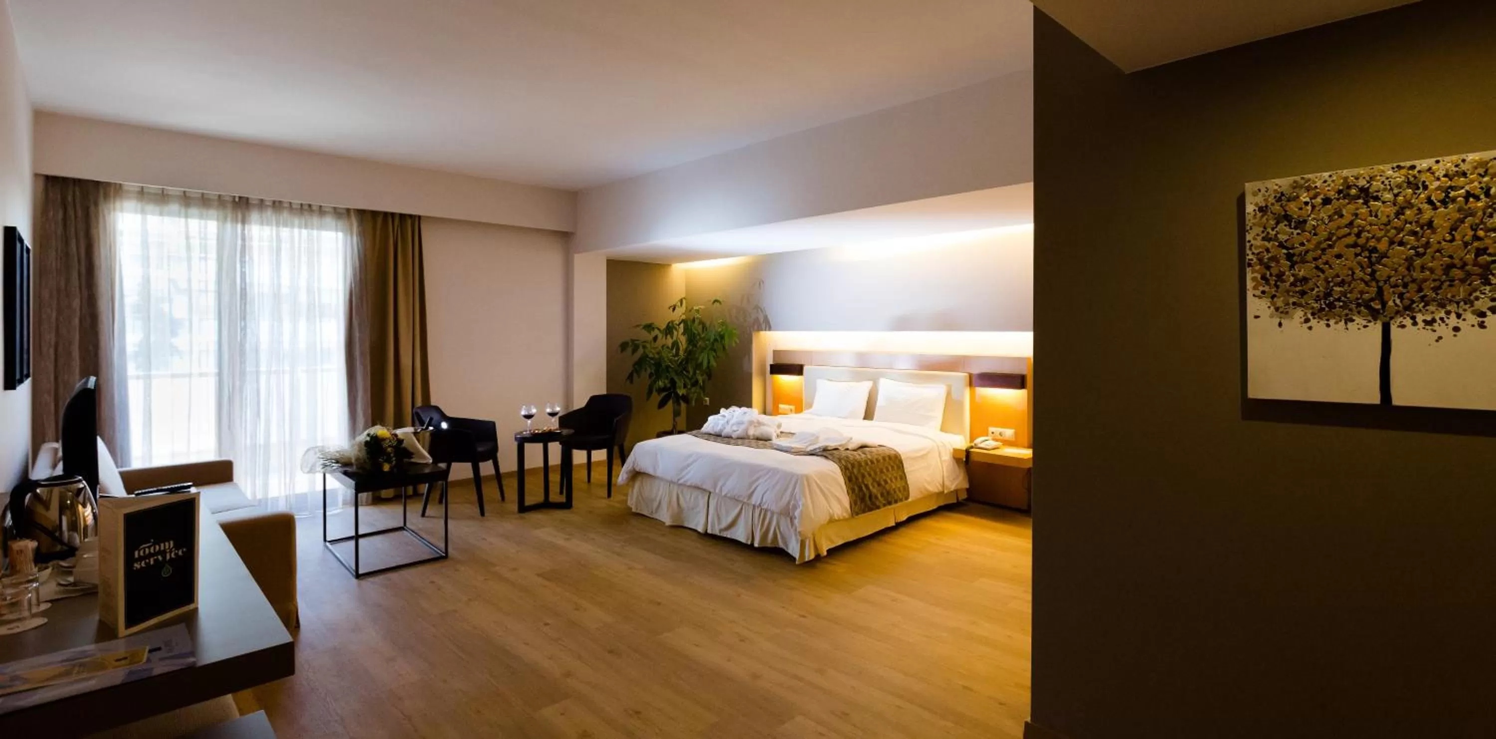 Photo of the whole room, Bed in Philippos Xenia Hotel