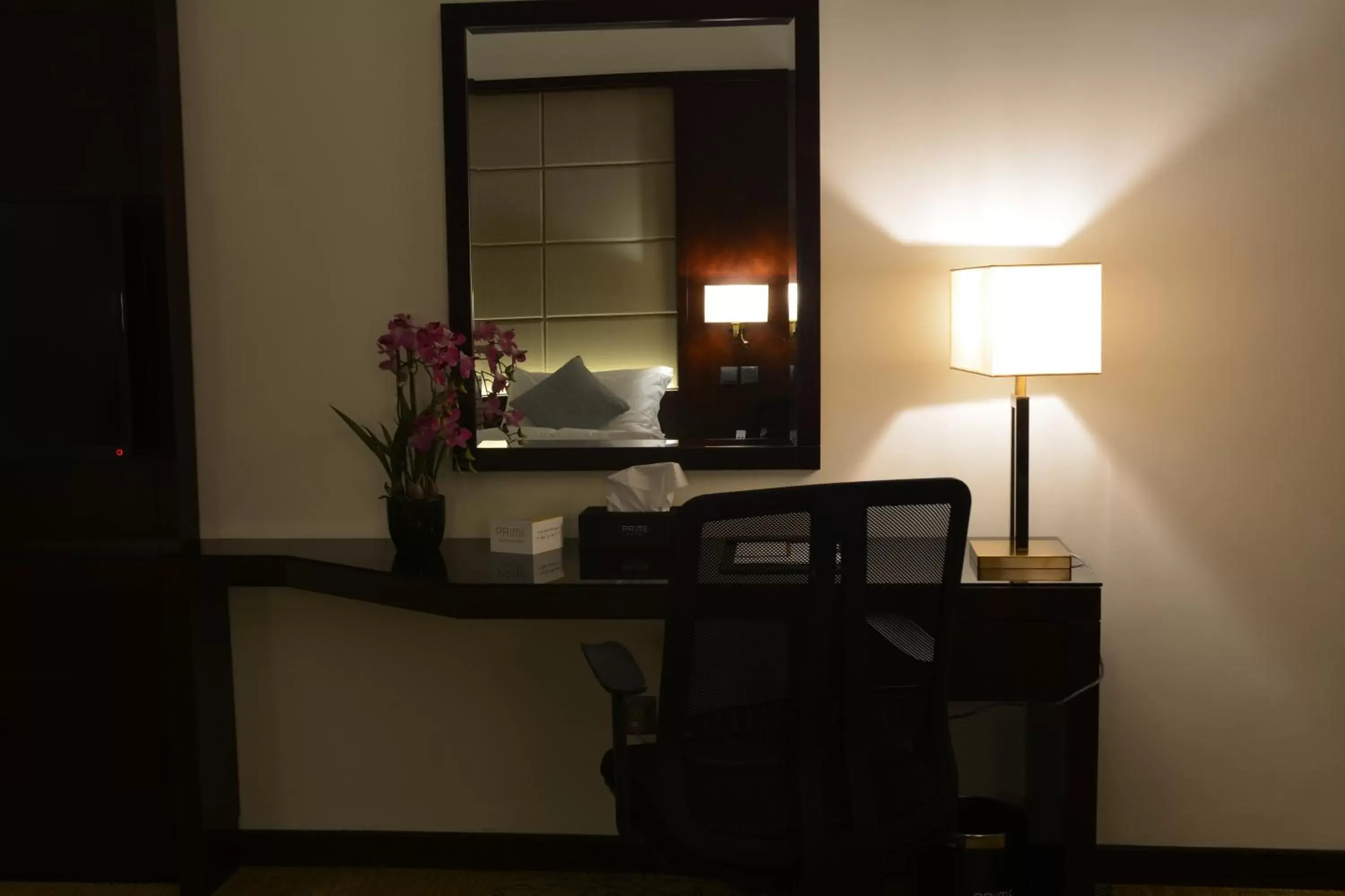 Bedroom in Prime Al Hamra Hotel Bedroom in Prime Al Hamra Hotel