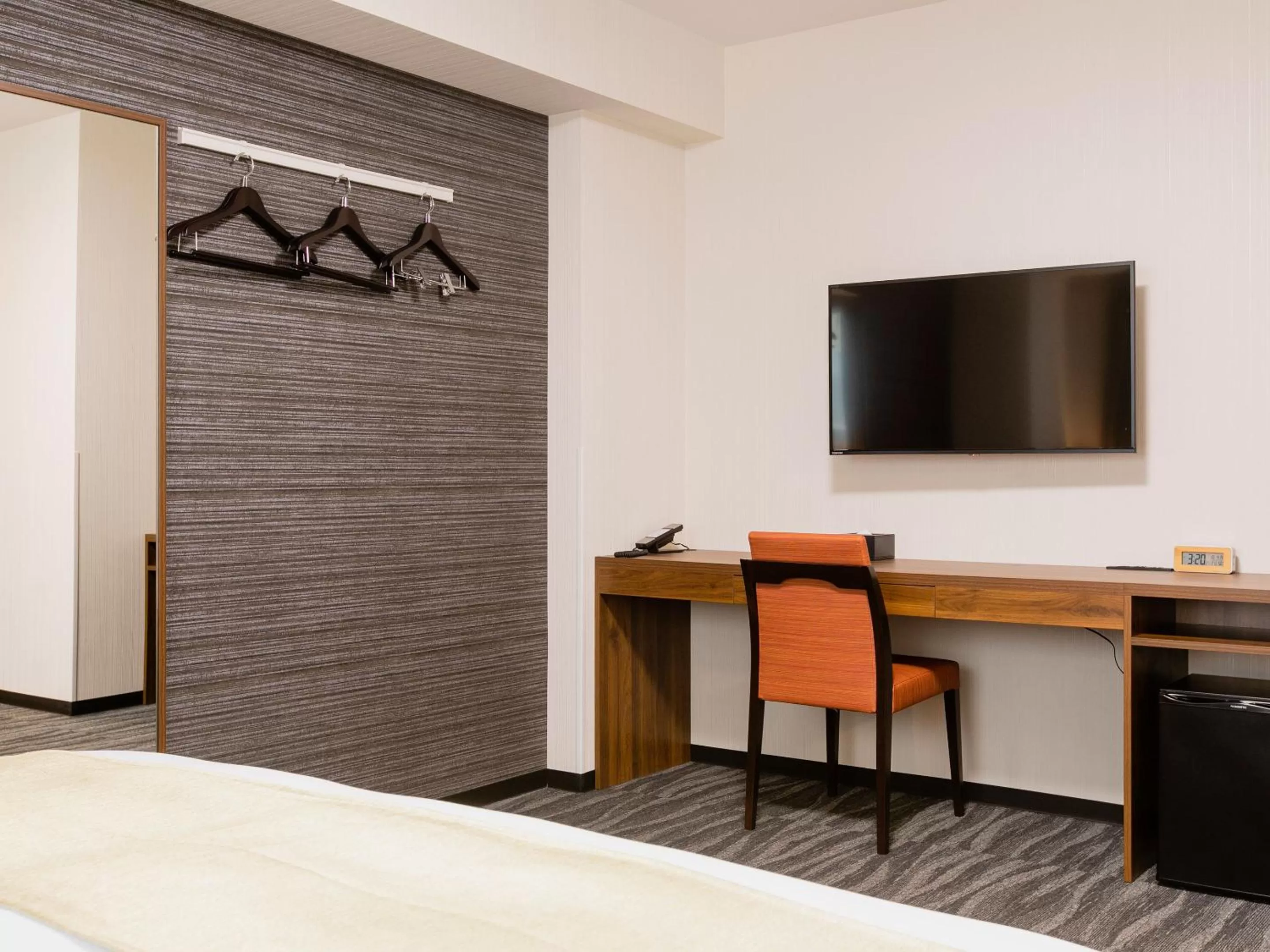 Bed in KOKO HOTEL Takamatsu - formerly Hotel Wing Takamatsu