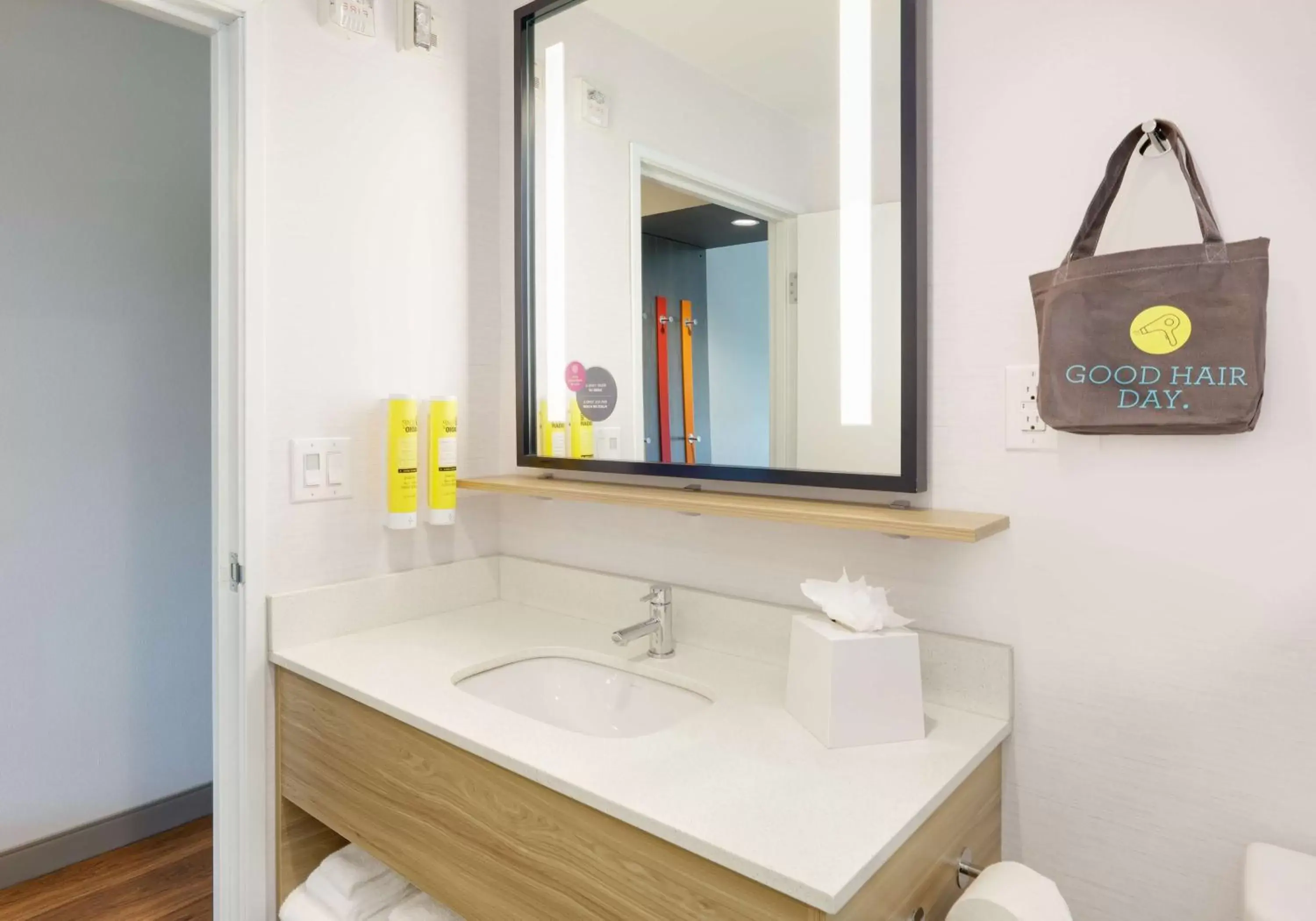 Photo of the whole room in Tru By Hilton Euless Dfw West, Tx Photo of the whole room in Tru By Hilton Euless Dfw West, Tx