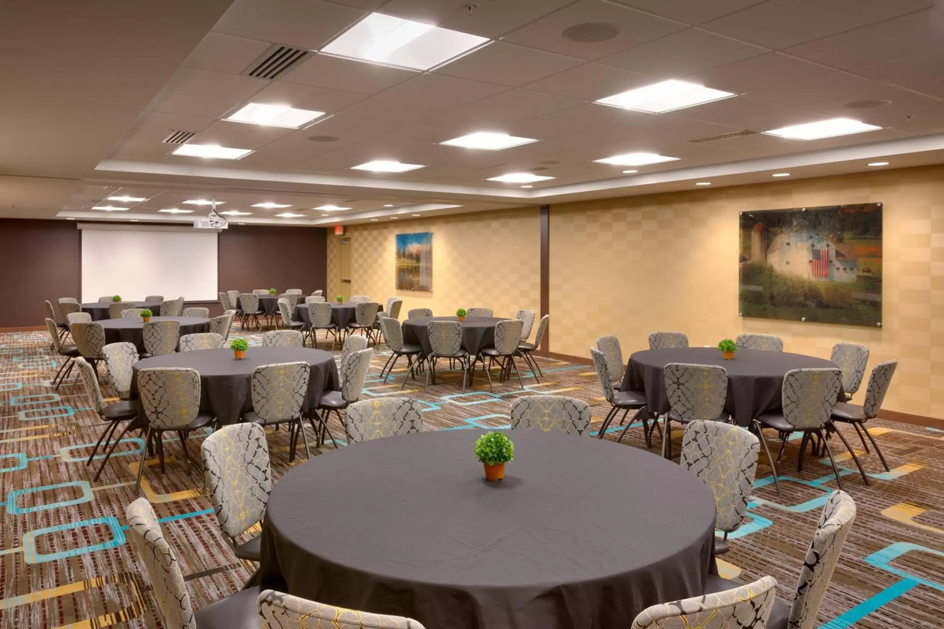 Meeting/conference room, Restaurant/Places to Eat in Residence Inn by Marriott Salt Lake City-West Jordan