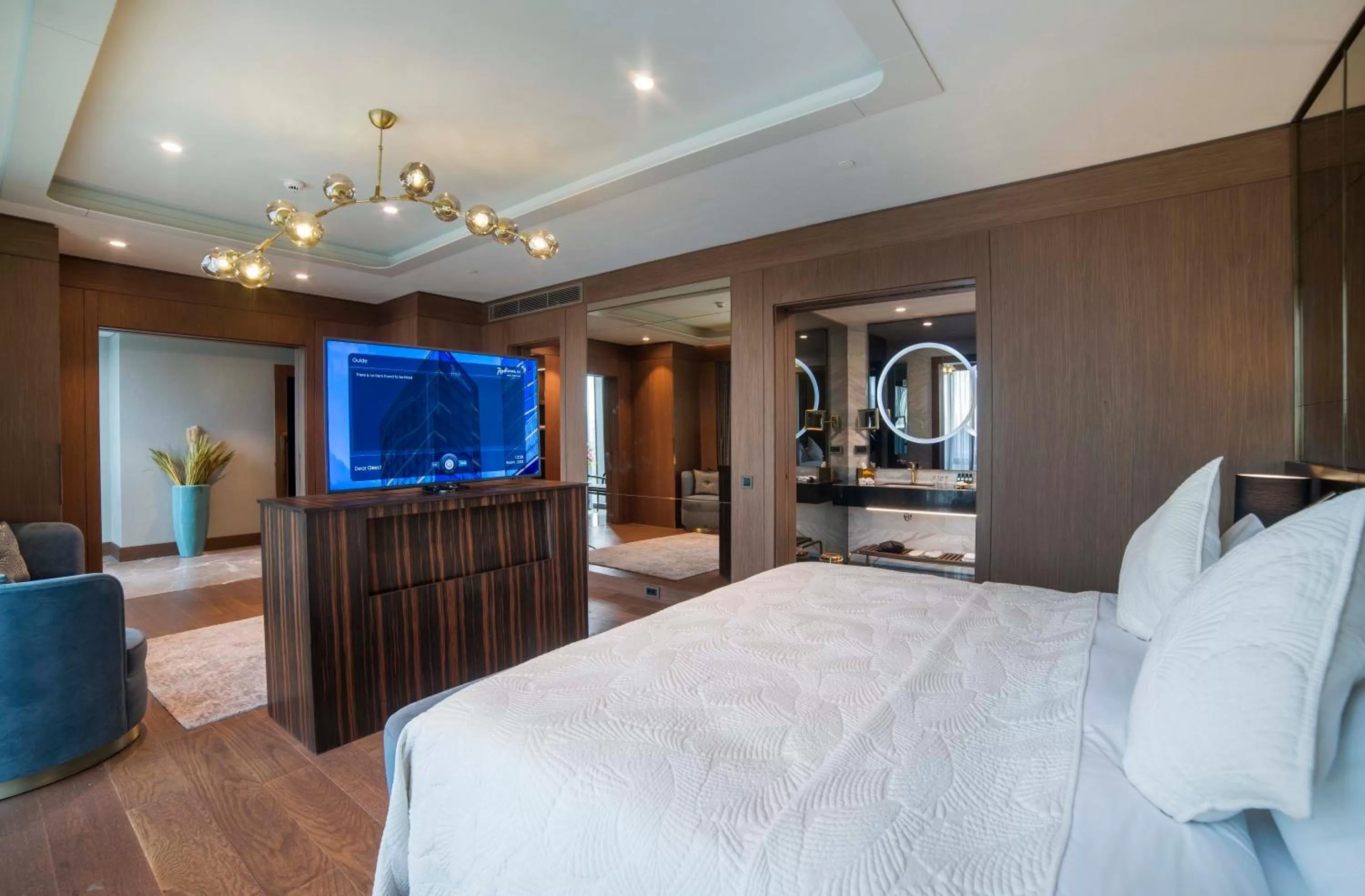 Bedroom, Bed in Radisson Collection Hotel, Vadistanbul