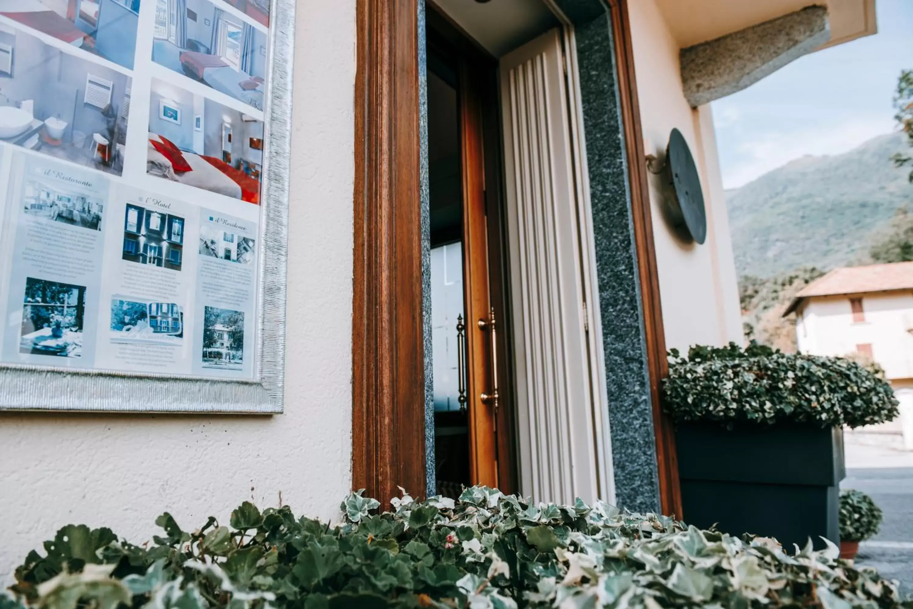 Facade/entrance, Property Building in Hotel Ristorante La Quartina