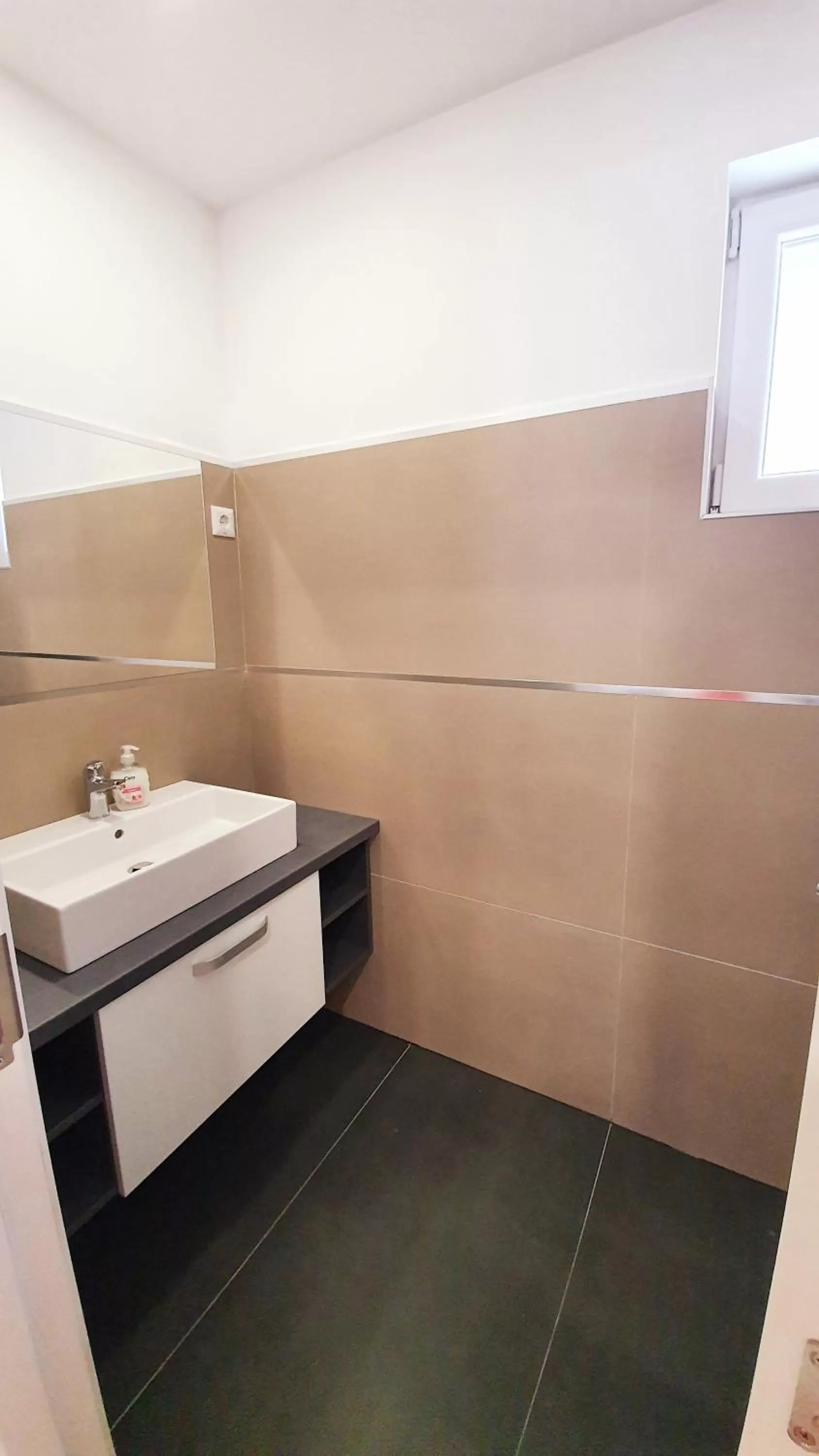 Bathroom in Marcos Apartments Victoriei - self check-in