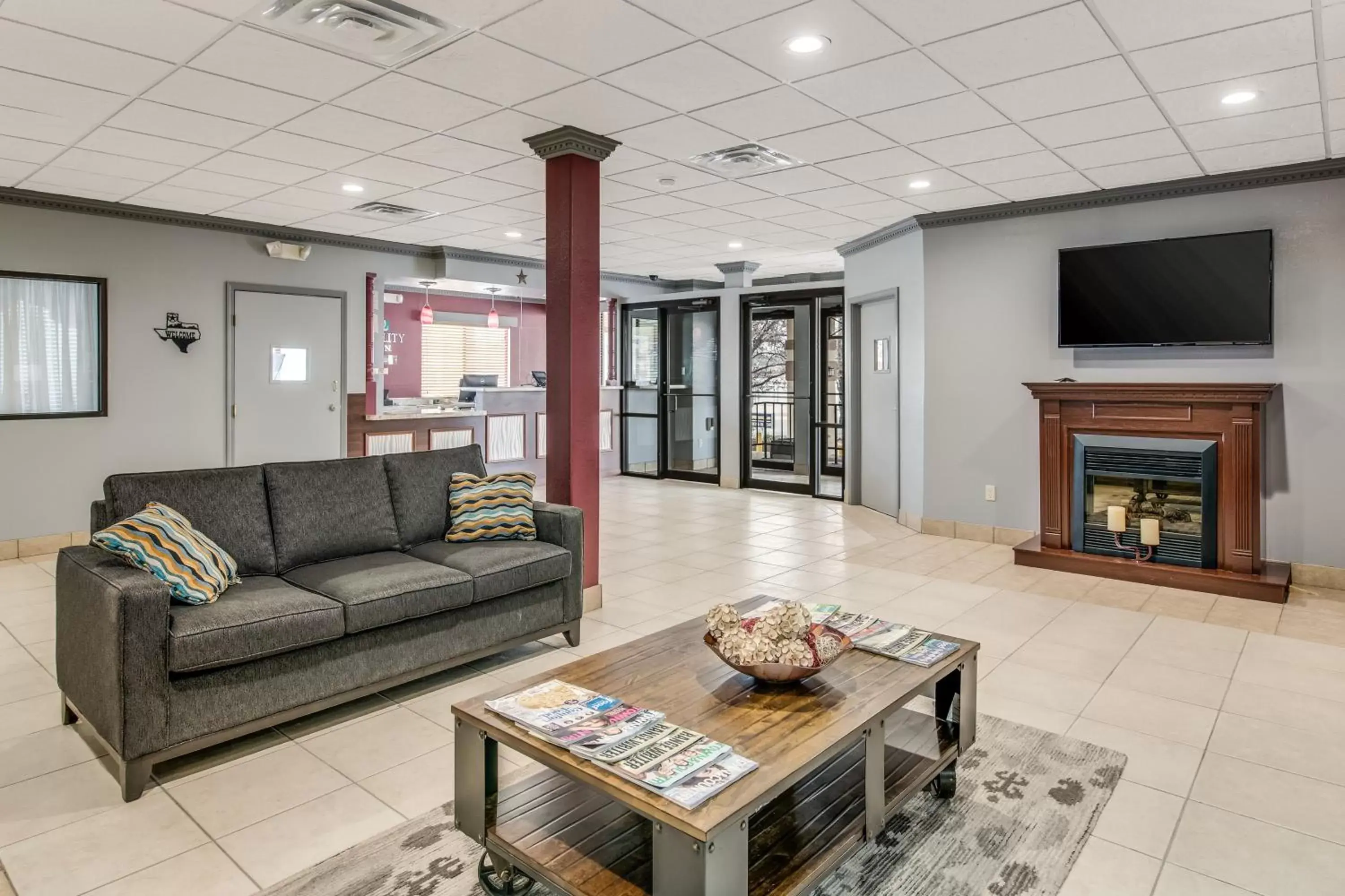 Seating Area in Quality Inn Ozona I-10