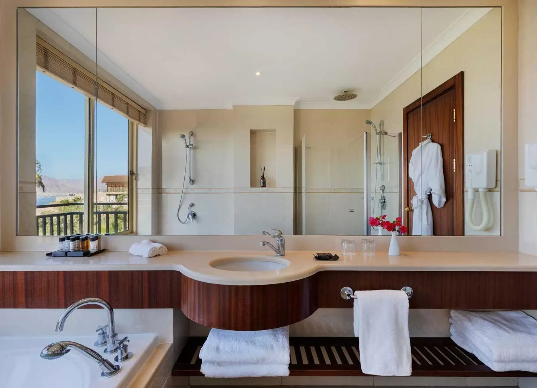 Bathroom in Herbert Samuel Royal Shangri-La Eilat