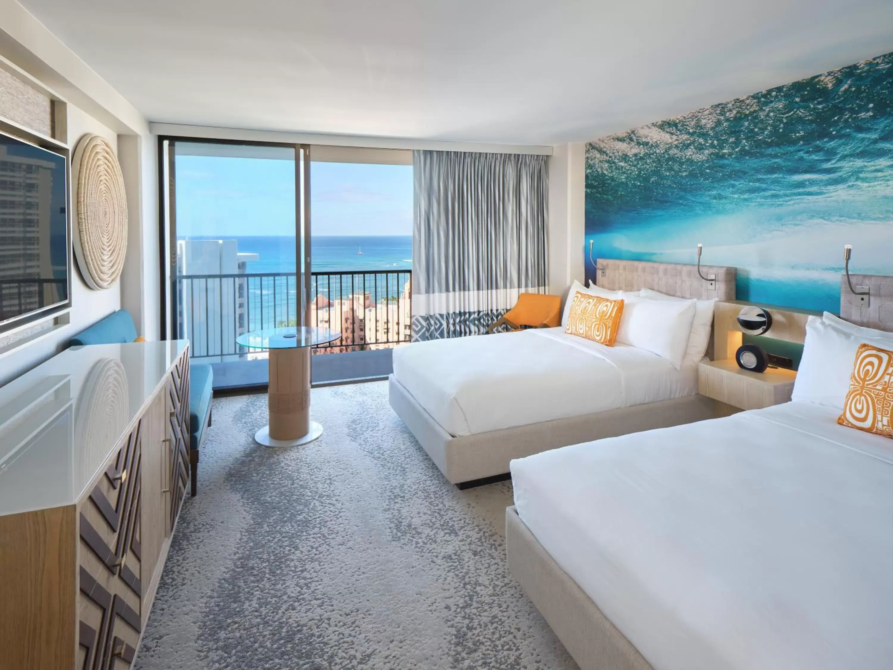 Bed, Sea View in OUTRIGGER Waikiki Beachcomber Hotel