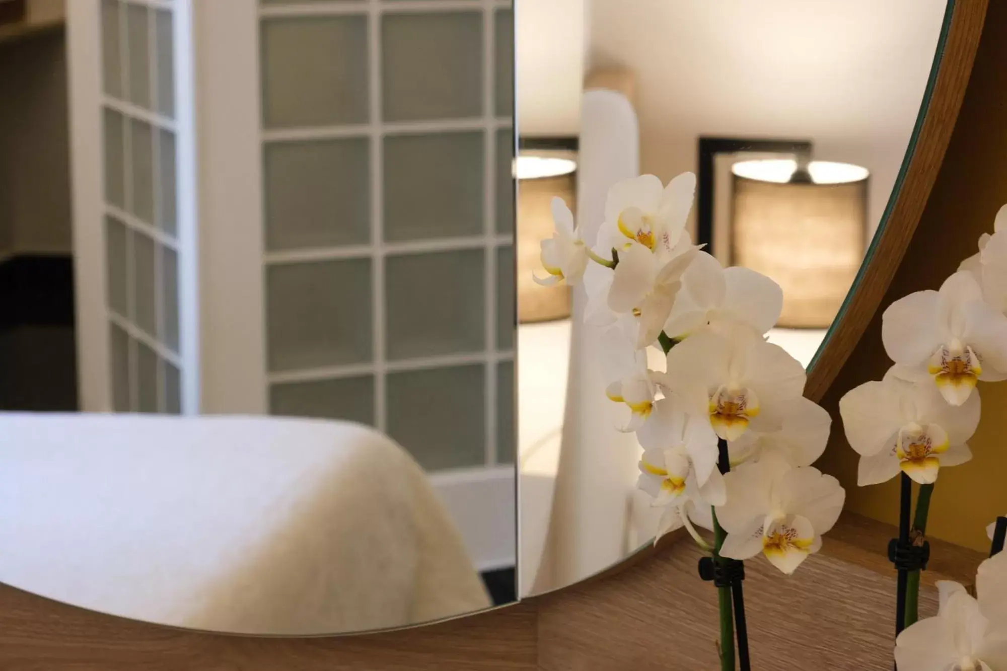 Decorative detail, Bed in Hotel Ristorante Alla Vittoria