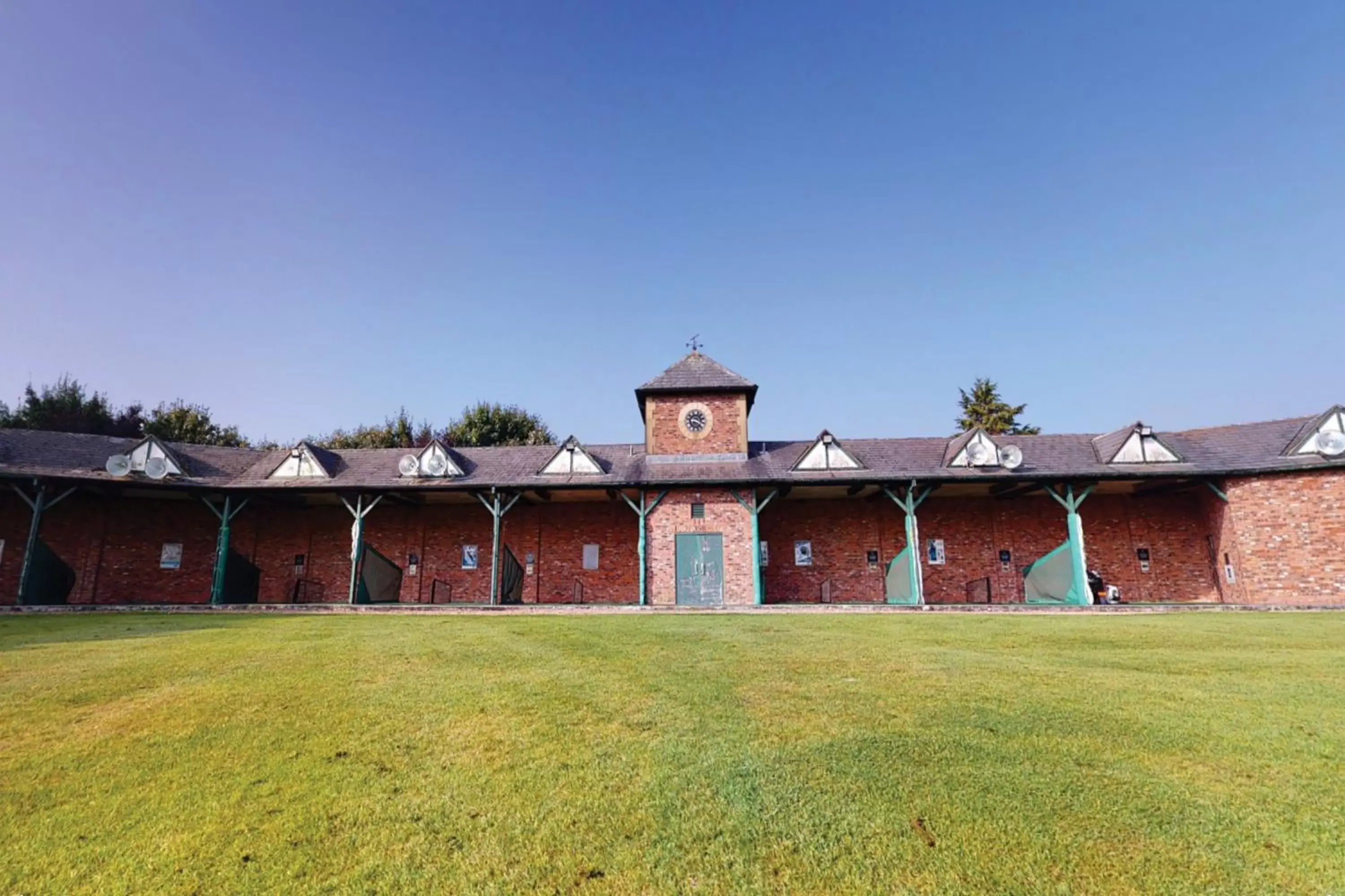 Golfcourse, Property Building in Village Hotel Blackpool