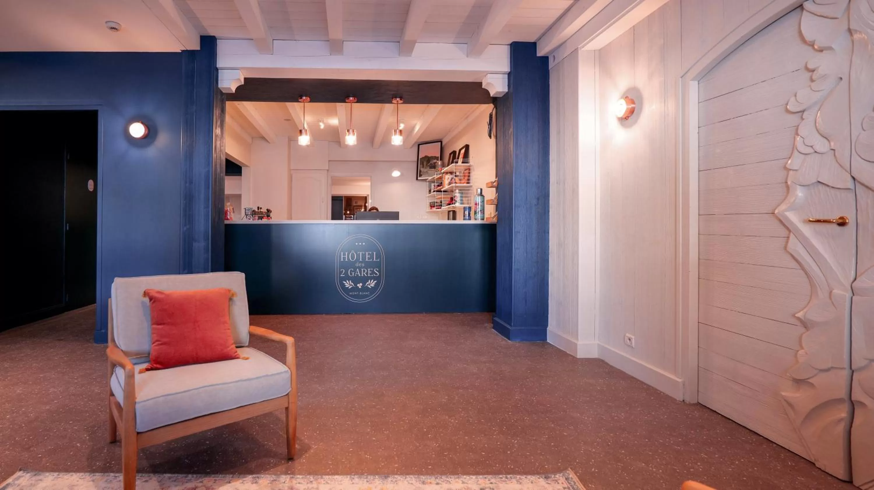 Lobby or reception in Hôtel des 2 Gares