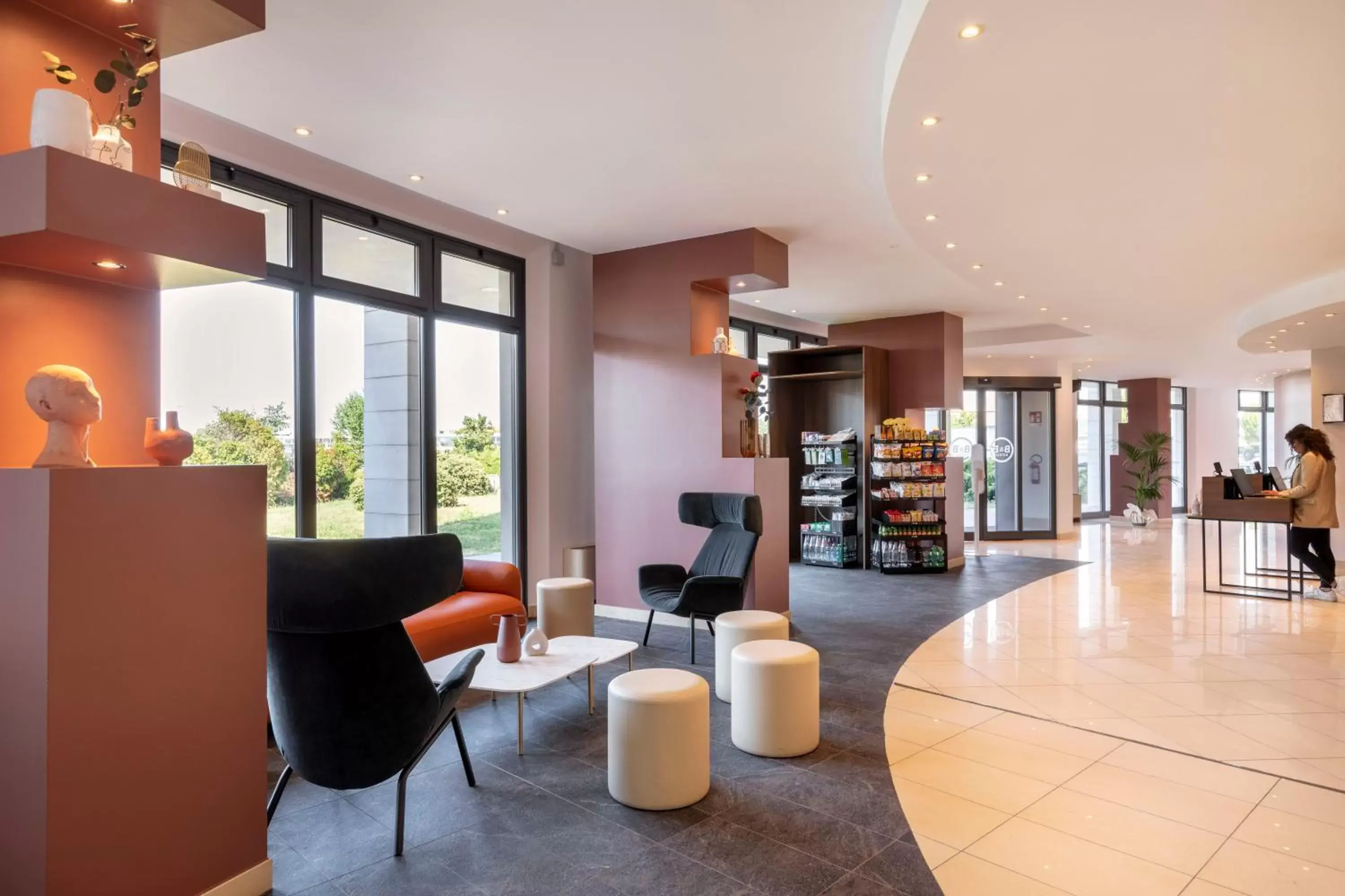 Lounge or bar, Lobby/Reception in B&B Hotel Sassuolo