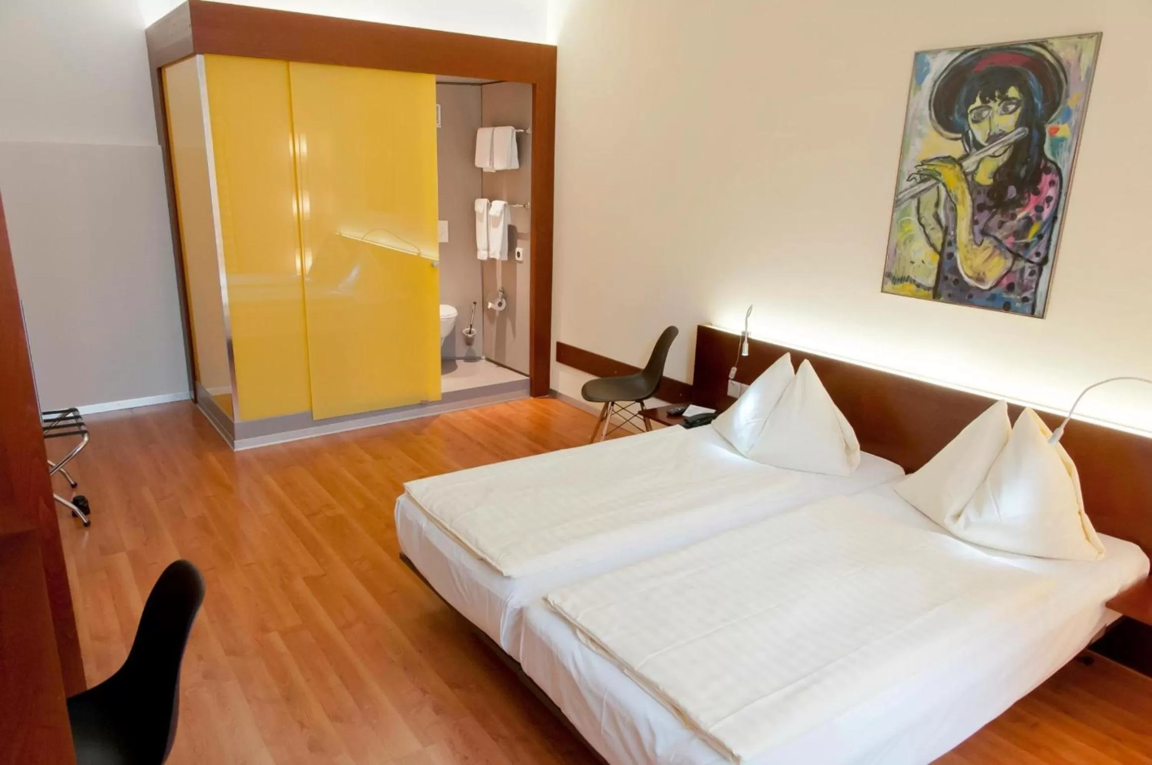 Photo of the whole room, Bed in Goldener Schlüssel