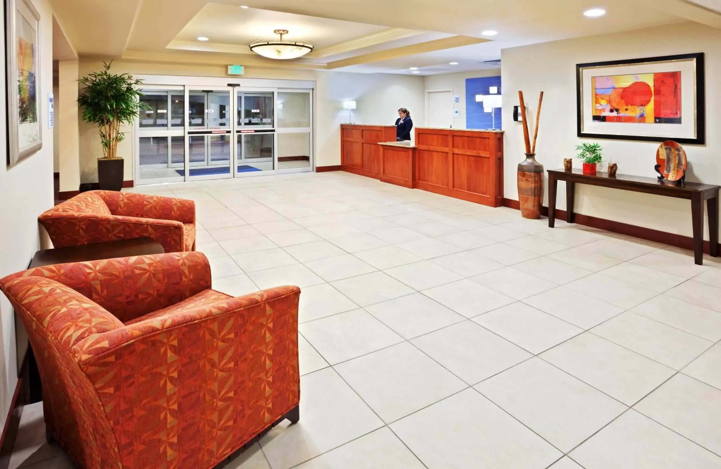 Lobby or reception, Lobby/Reception in Holiday Inn Express Hotel & Suites Chehalis - Centralia, an IHG Hotel