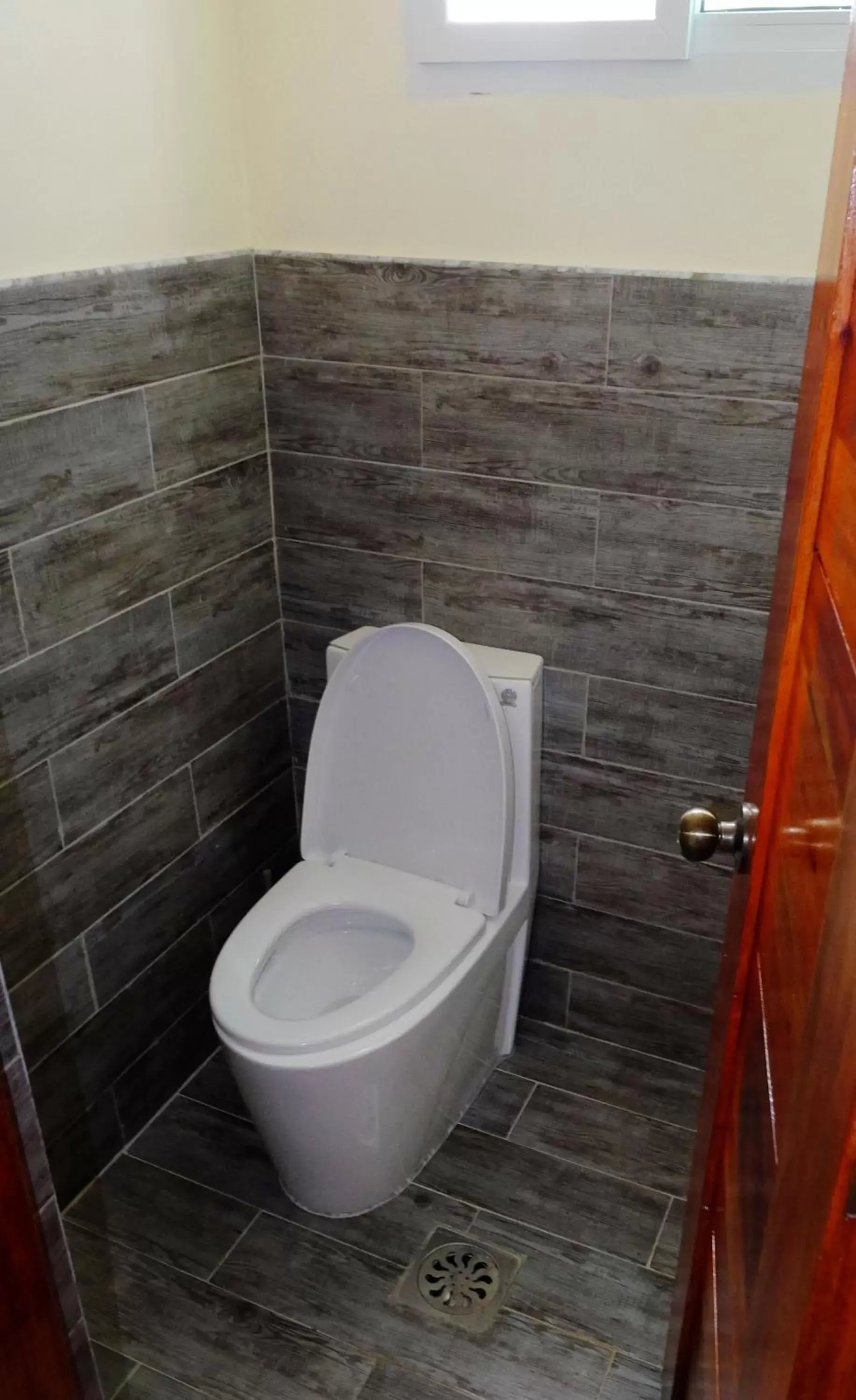 Toilet, Bathroom in Cliffside Resort
