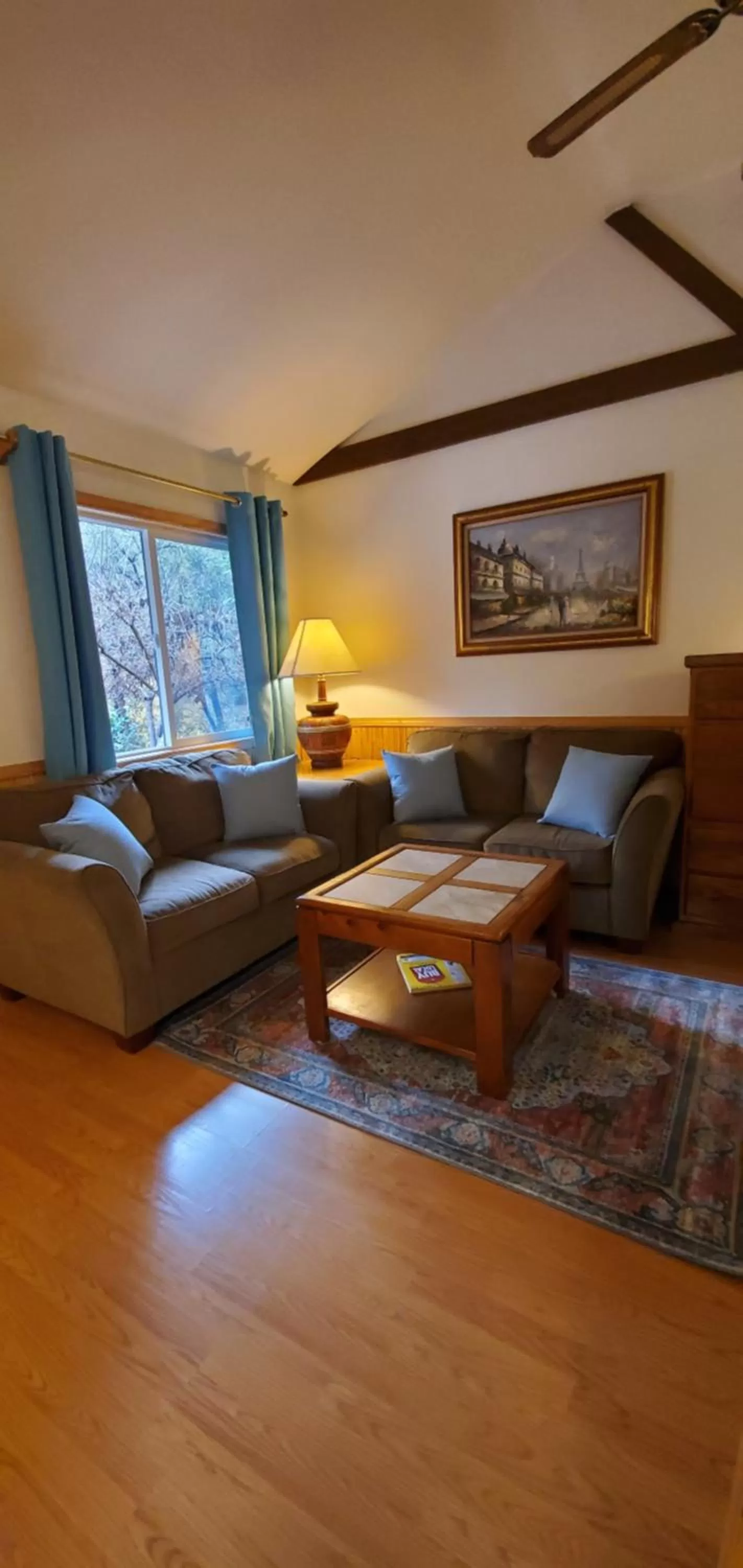 Living room, Seating Area in Fern River Resort