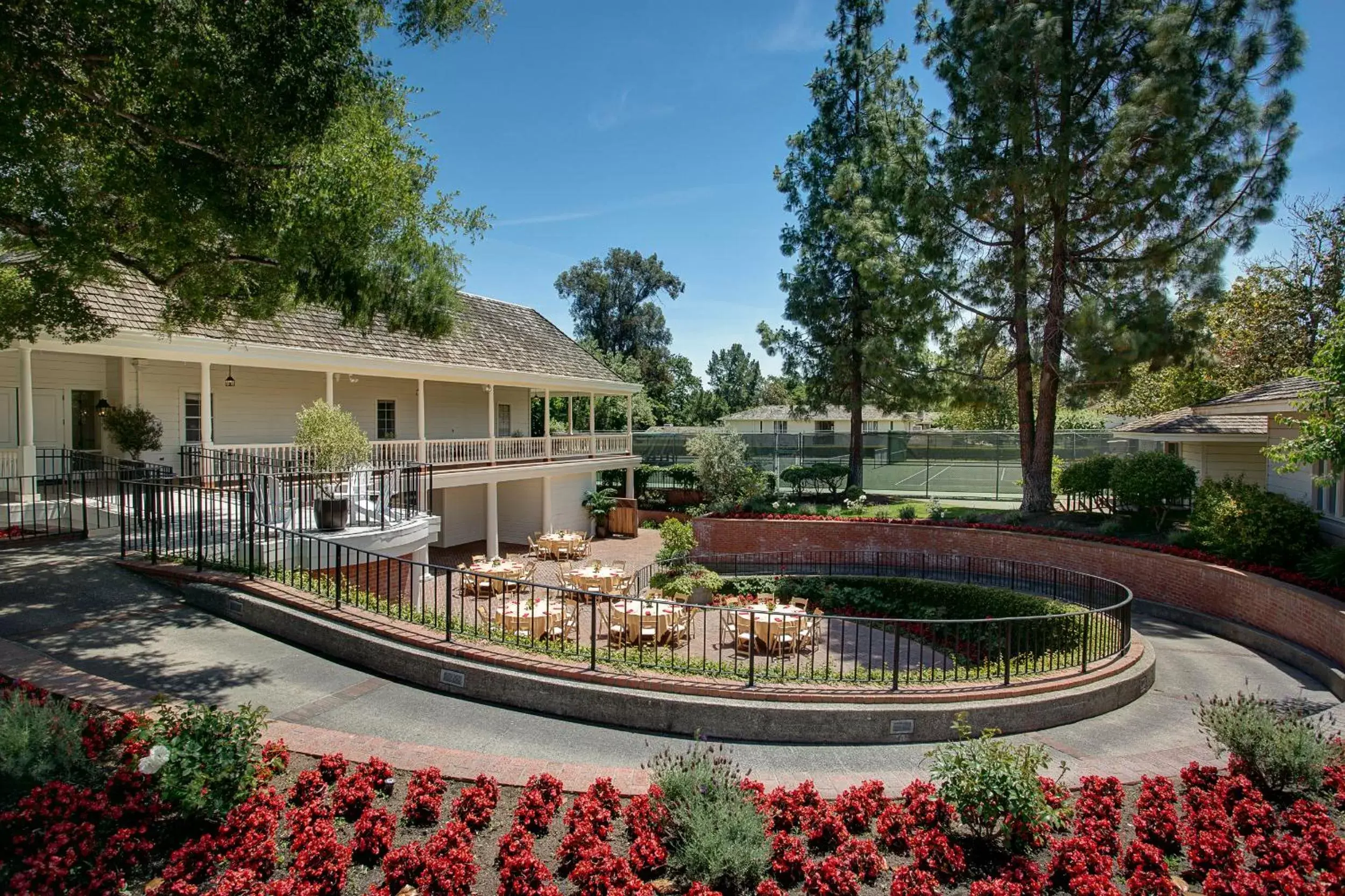 Facade/entrance, Swimming Pool in Silverado Resort