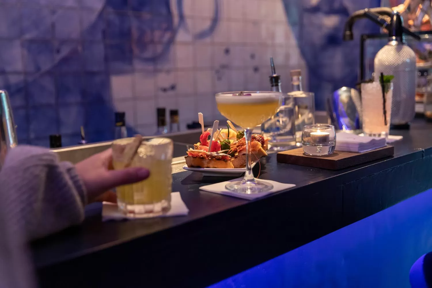 Lounge or bar in Boutique Hotel Blue - Quality Lodgings