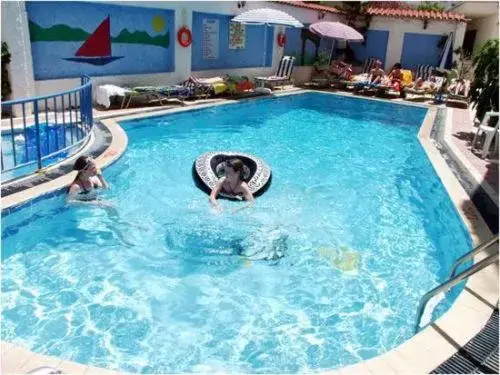 Swimming Pool in Hotel Koala