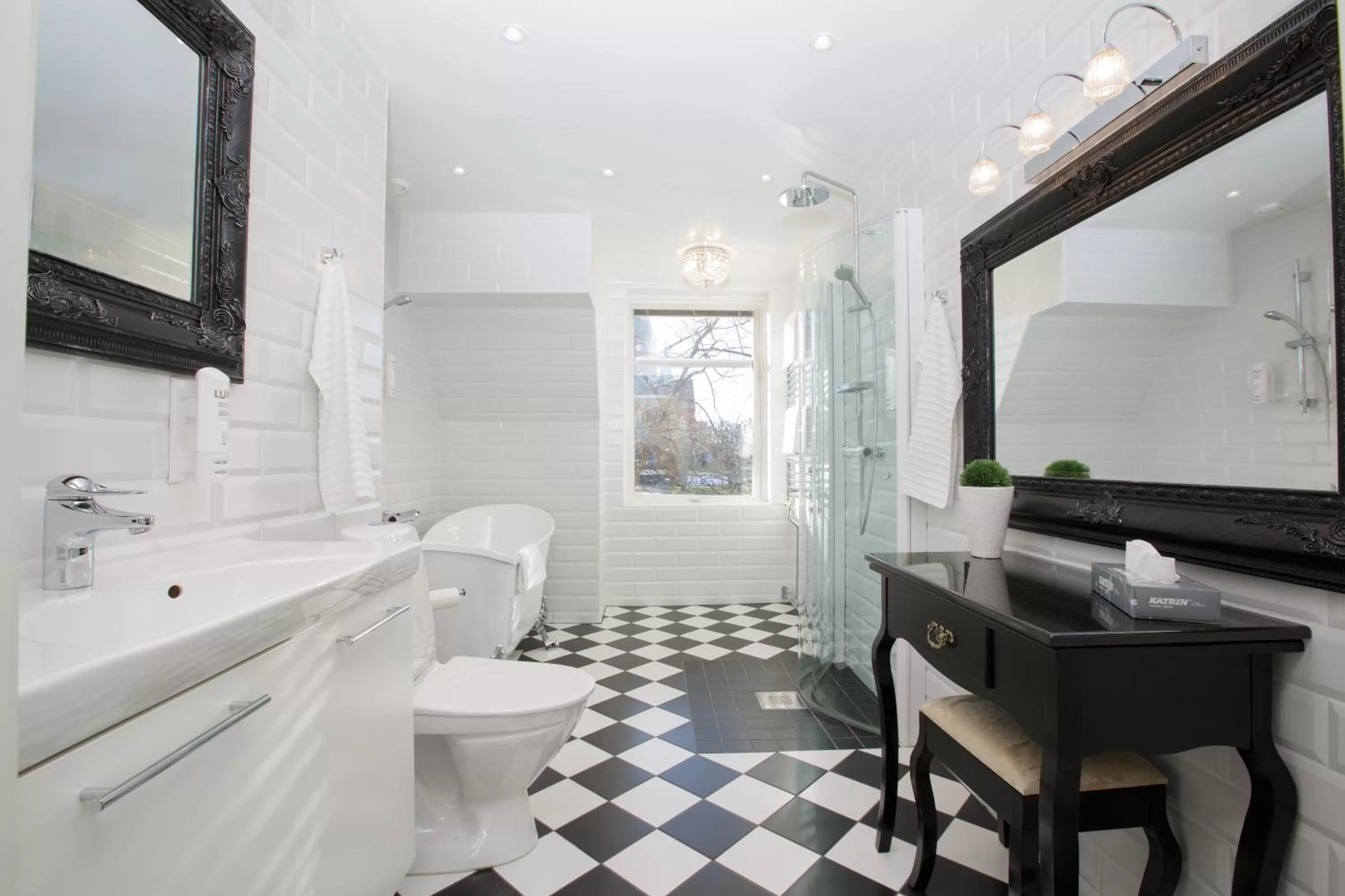 Bathroom in Best Western Centralhotellet