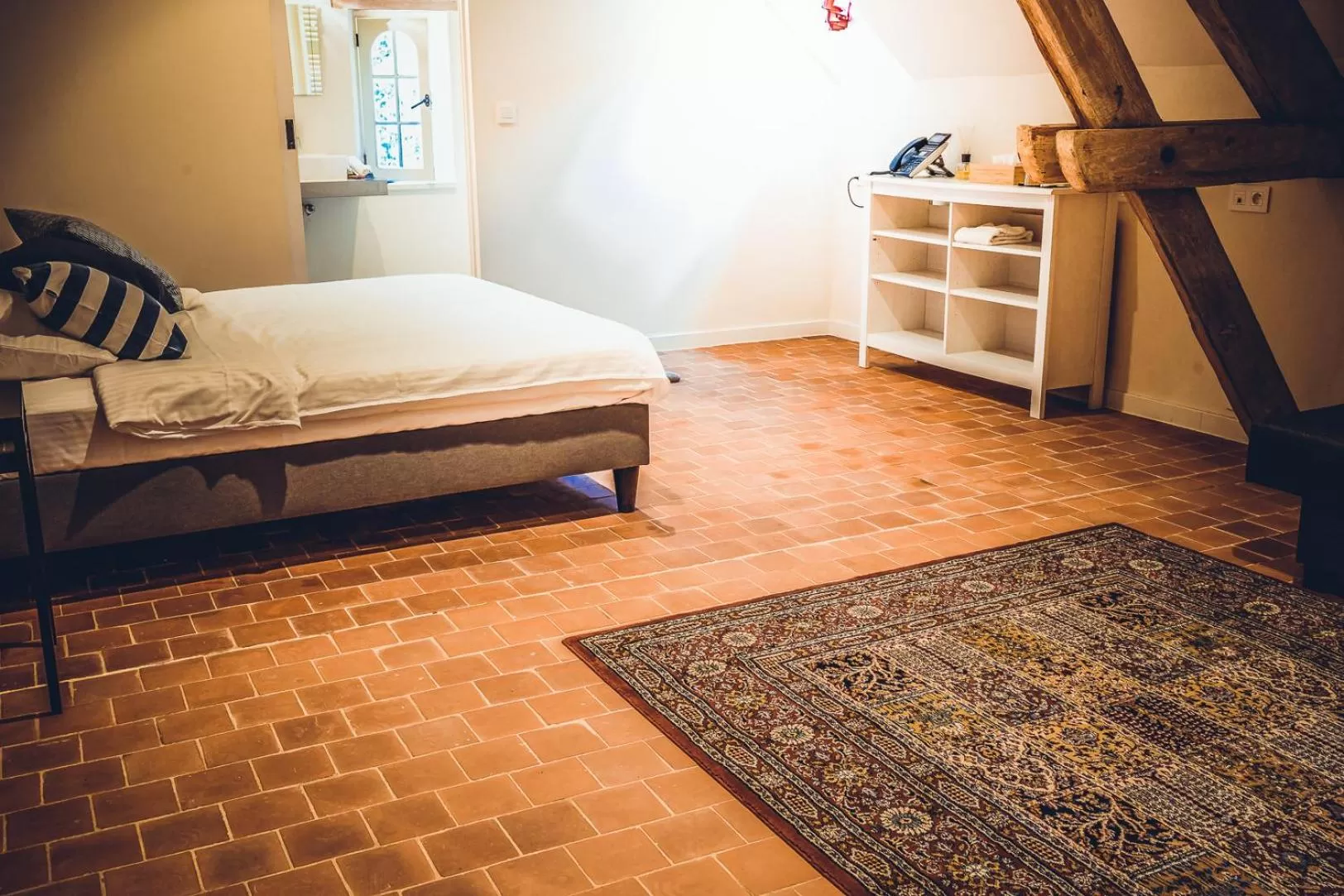 Bed in Colonie 7 - Gastenkamers