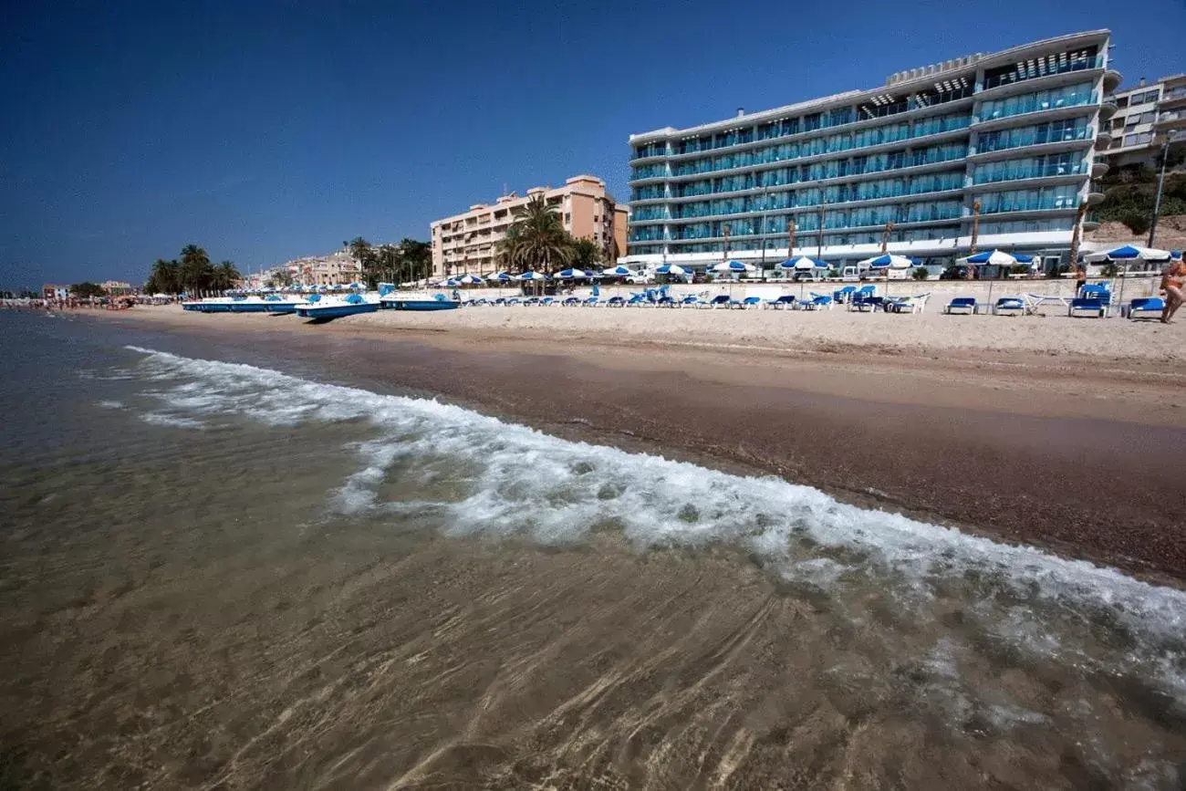 Beach in Hotel Allon Mediterrania
