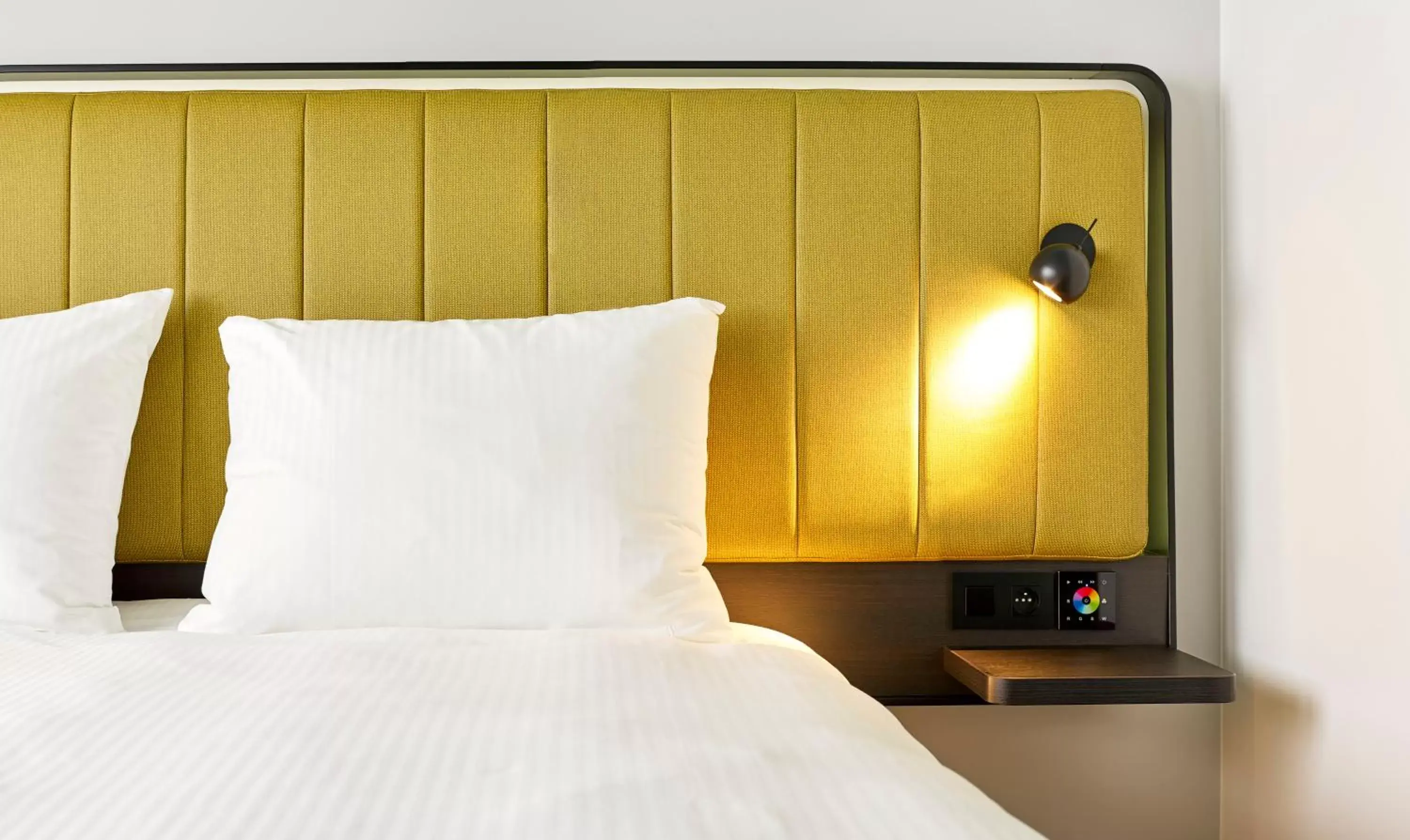 Bed in Park Inn By Radisson Hasselt