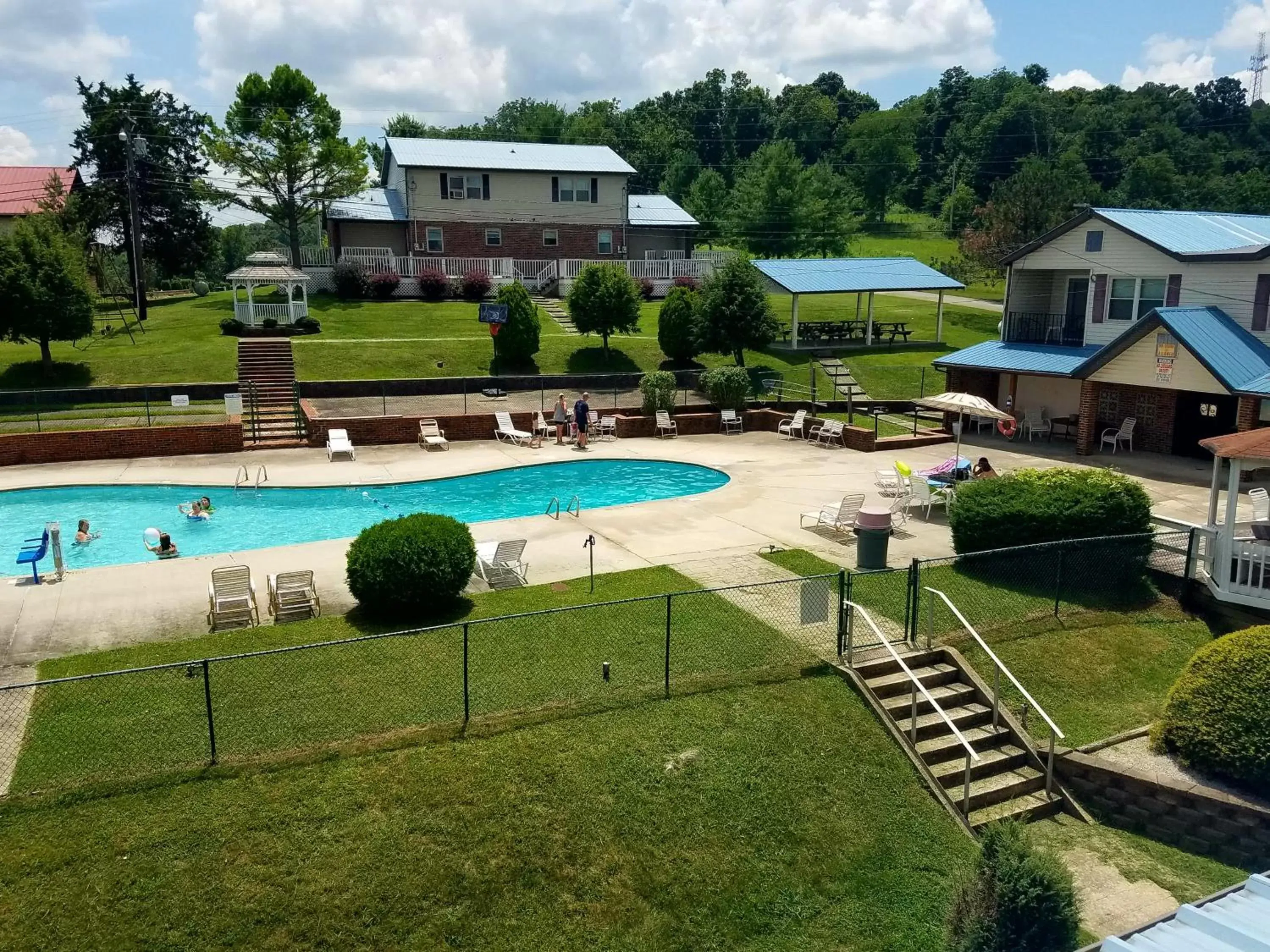 Bird's eye view, Swimming Pool in Baymont by Wyndham Cookeville