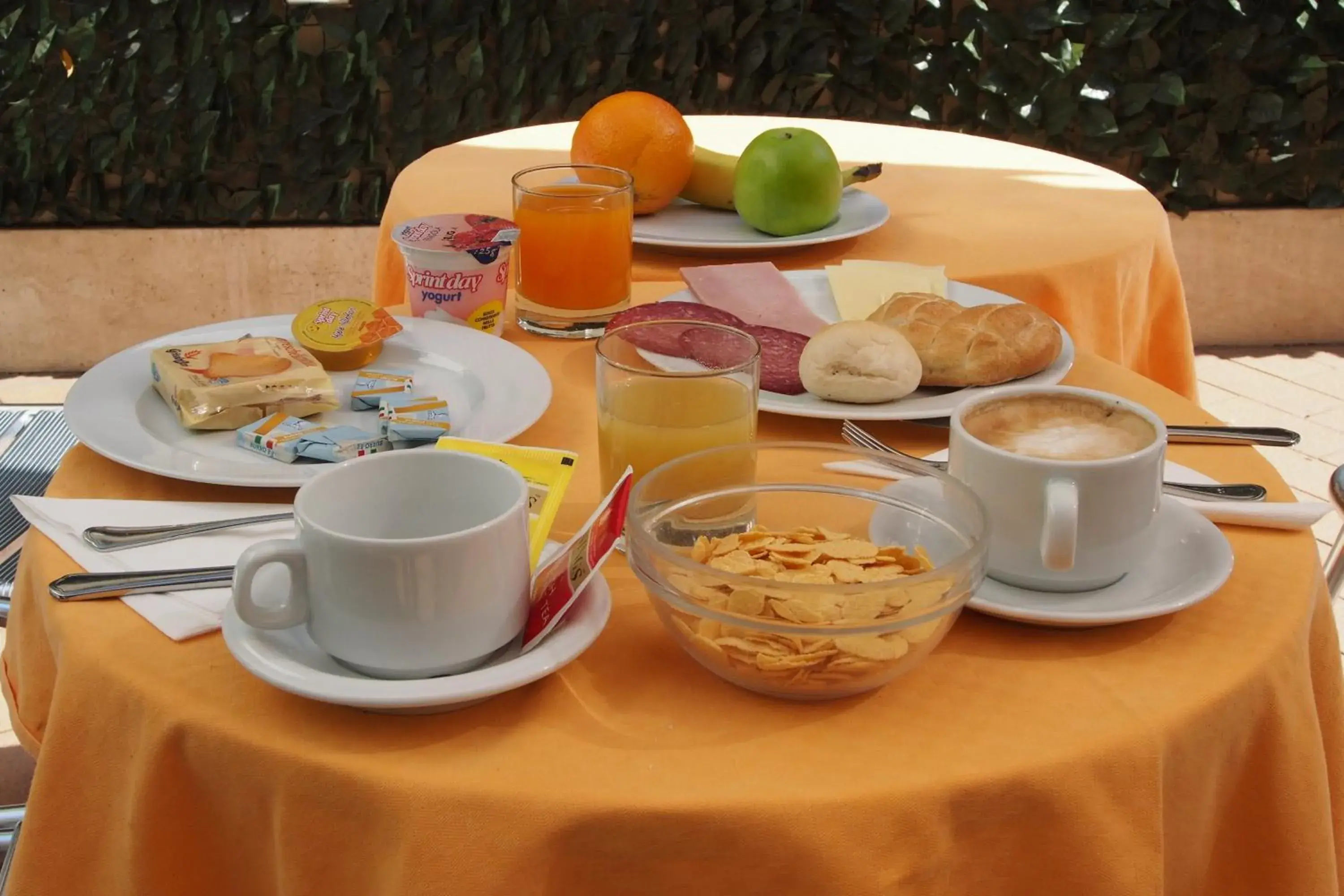 Food and drinks, Breakfast in Hotel Osimar