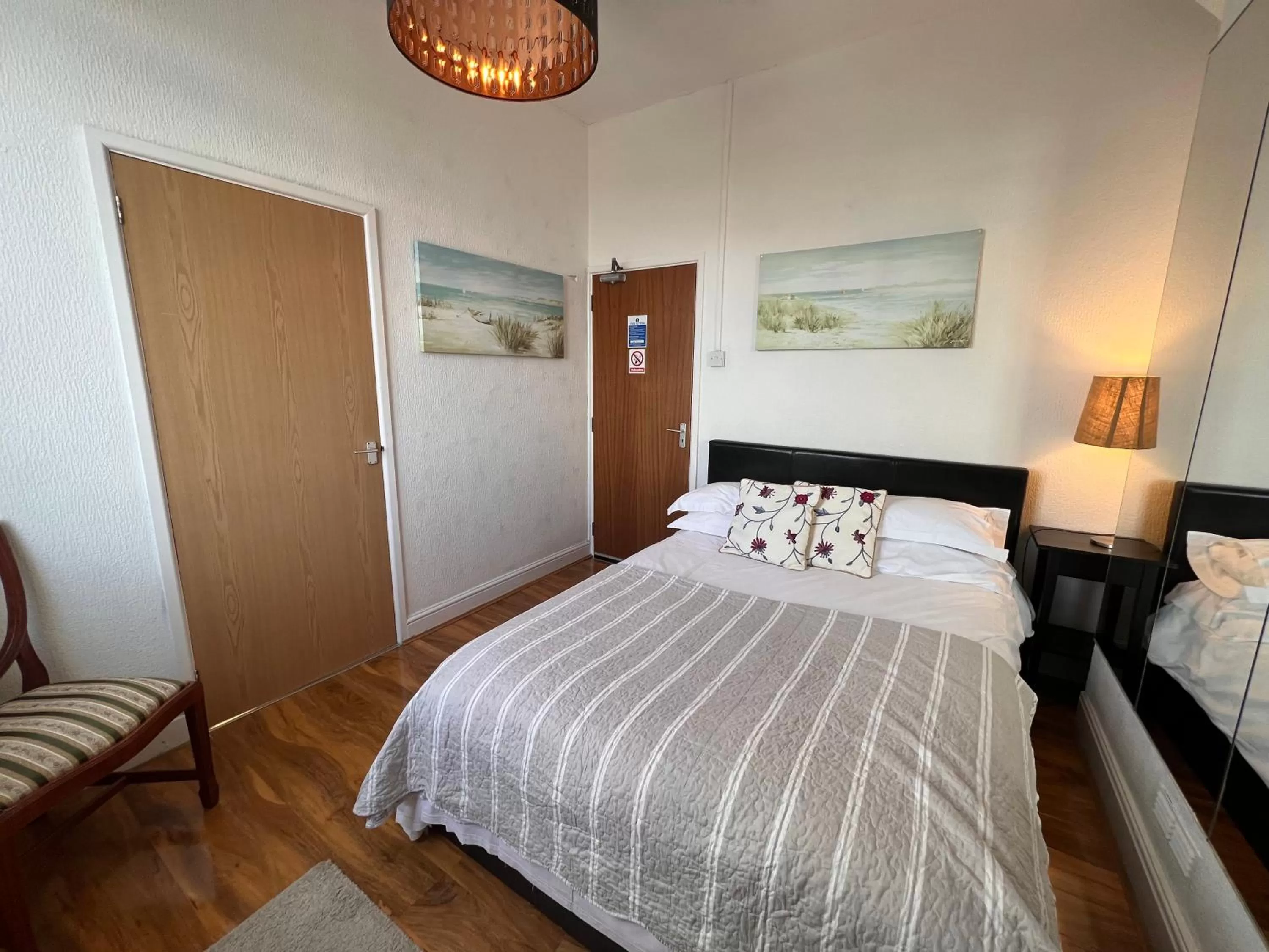 Bed in Pickfords Hotel