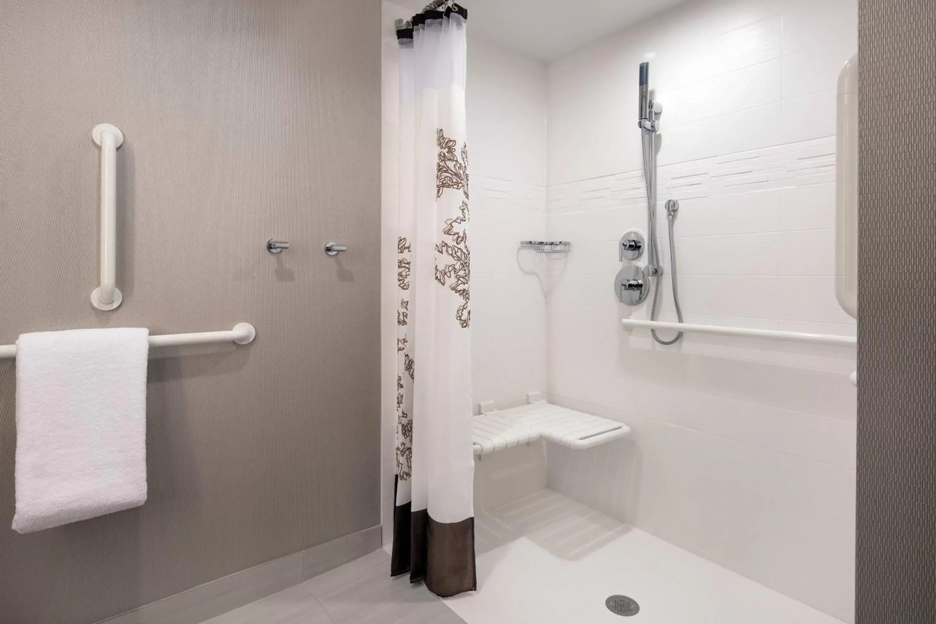 Bathroom in Residence Inn by Marriott Boulder Canyon Boulevard