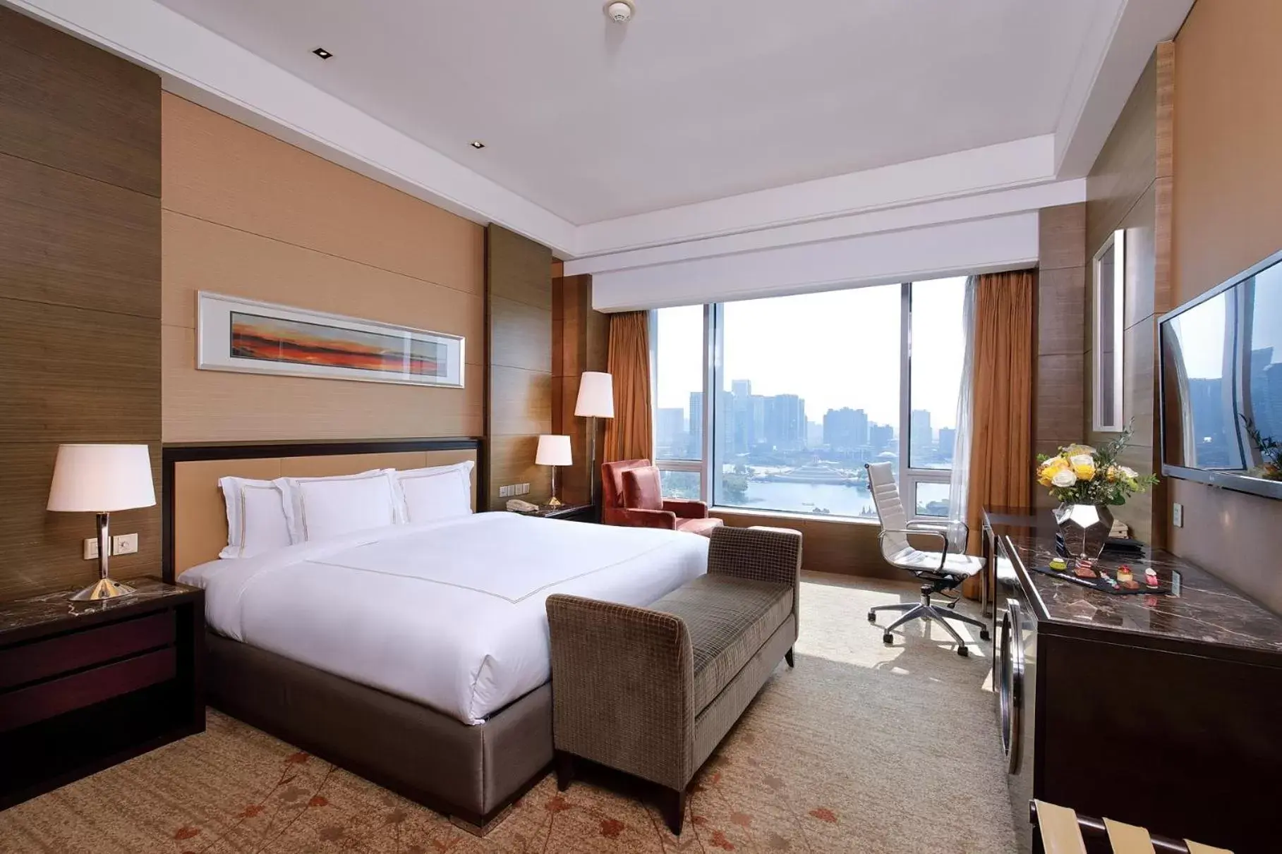 Photo of the whole room in Crowne Plaza Nanjing Jiangning, an IHG Hotel