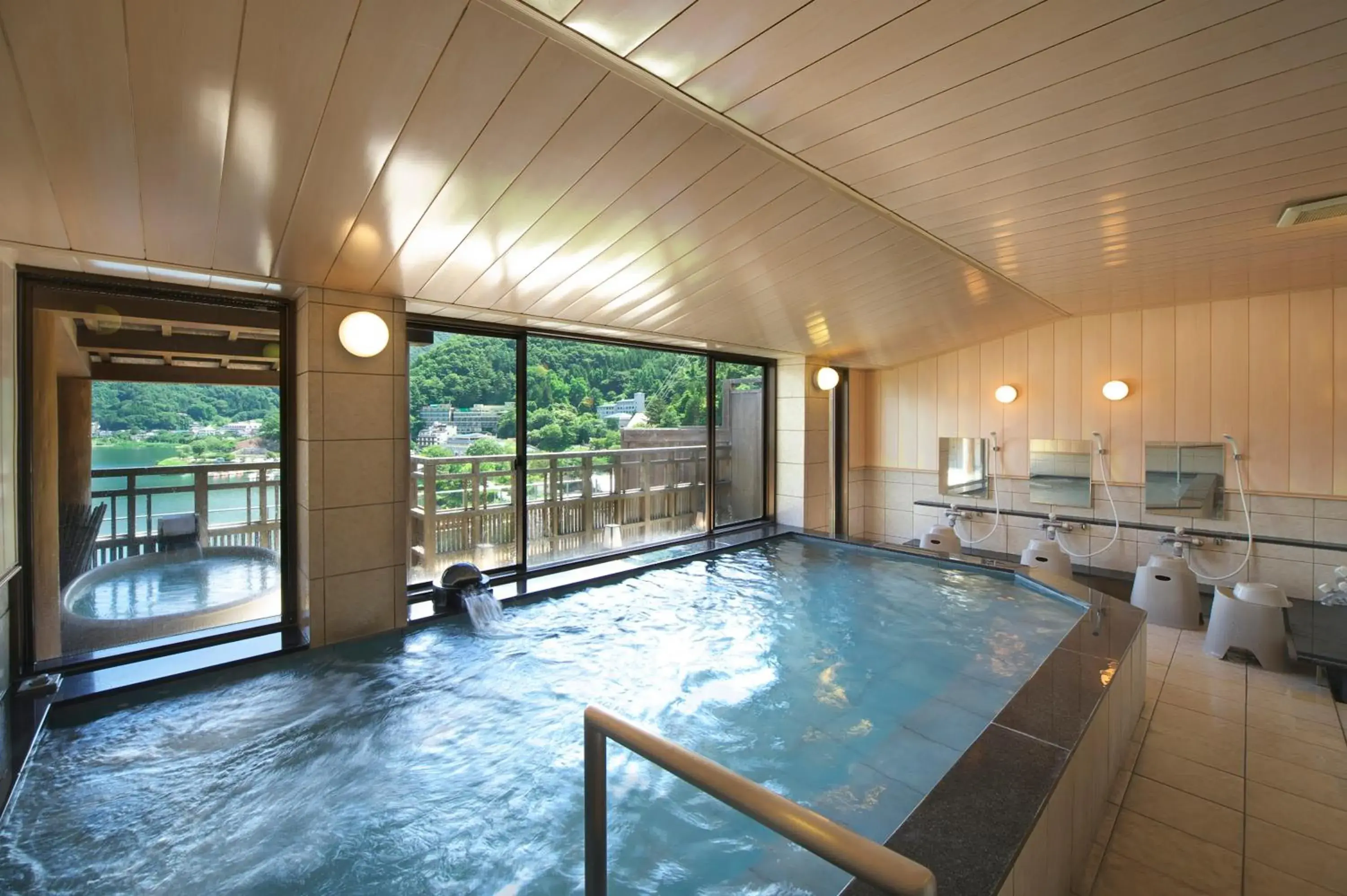 Hot Spring Bath, Swimming Pool in Kasuitei Ooya