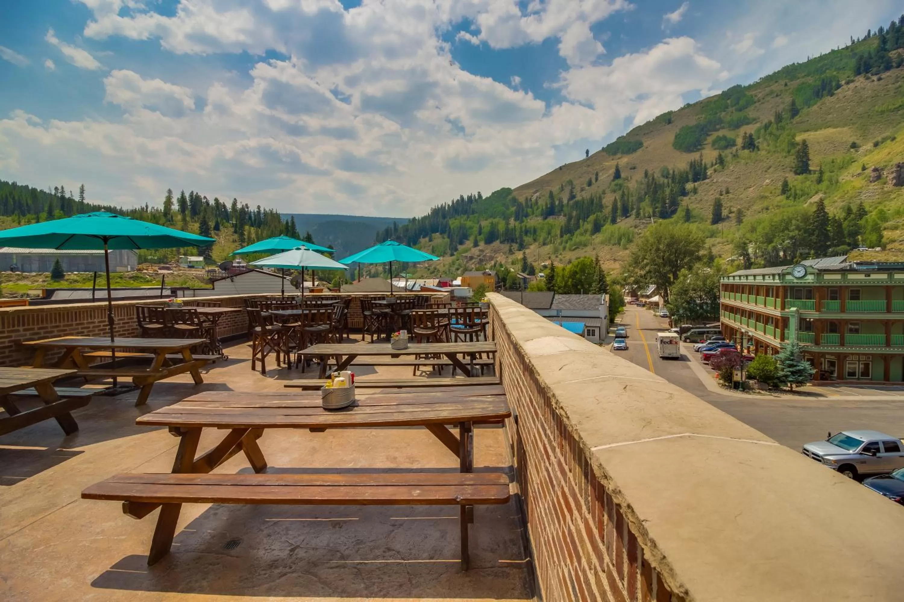 Food and drinks in The Green Bridge Inn