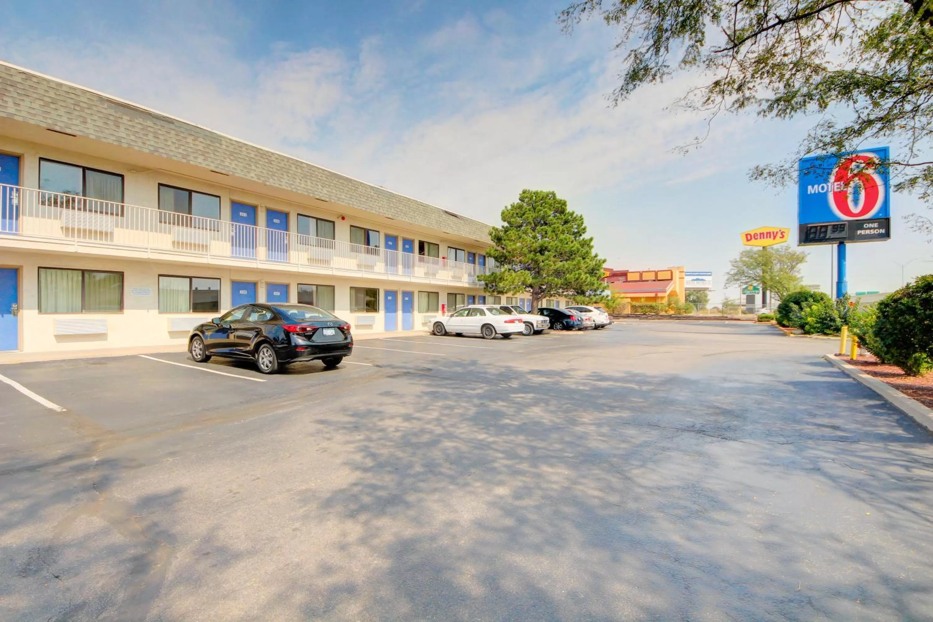 Property building in Motel 6-Wichita, KS - AIRPORT