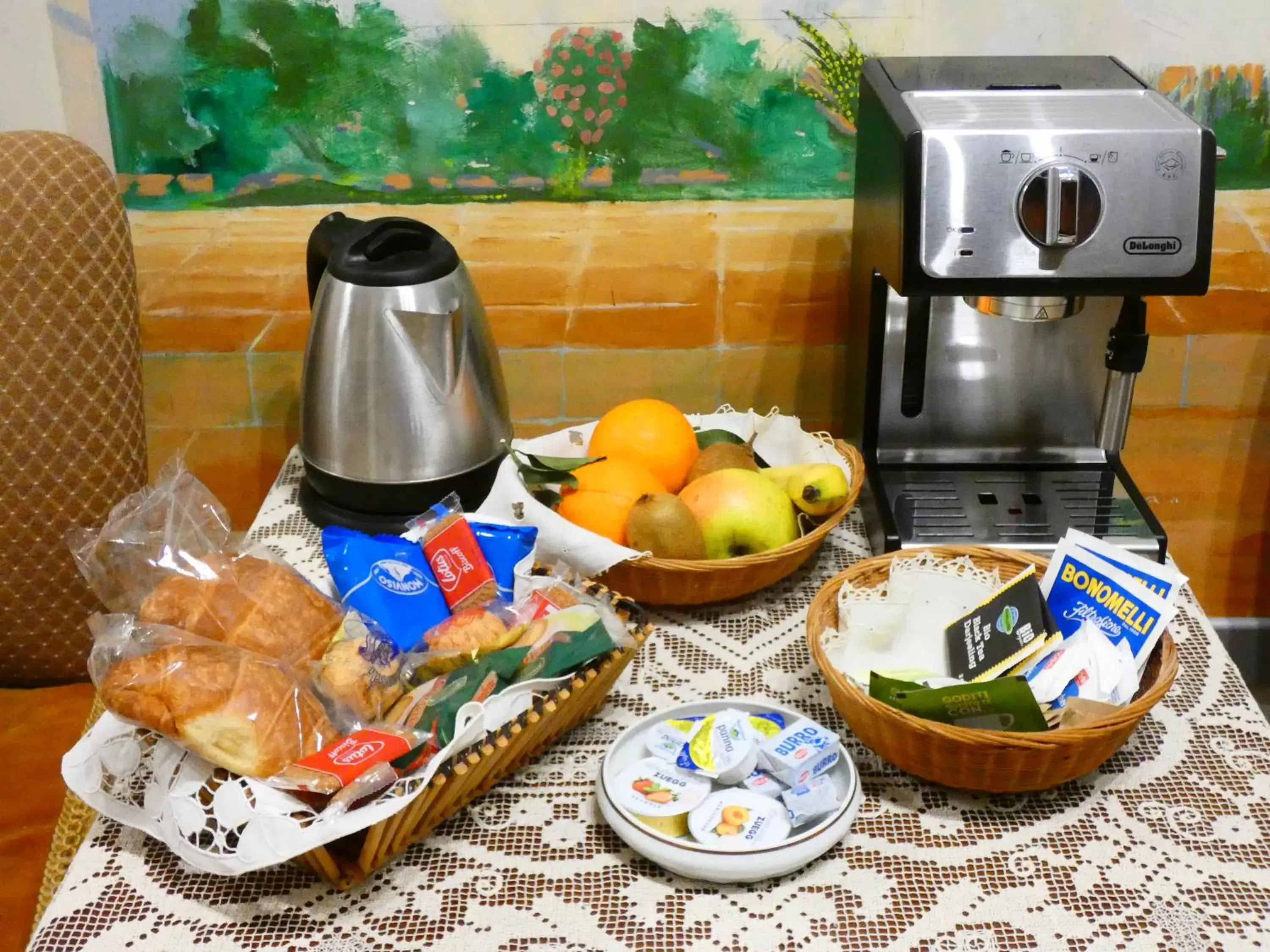 Coffee/tea facilities in Valverde