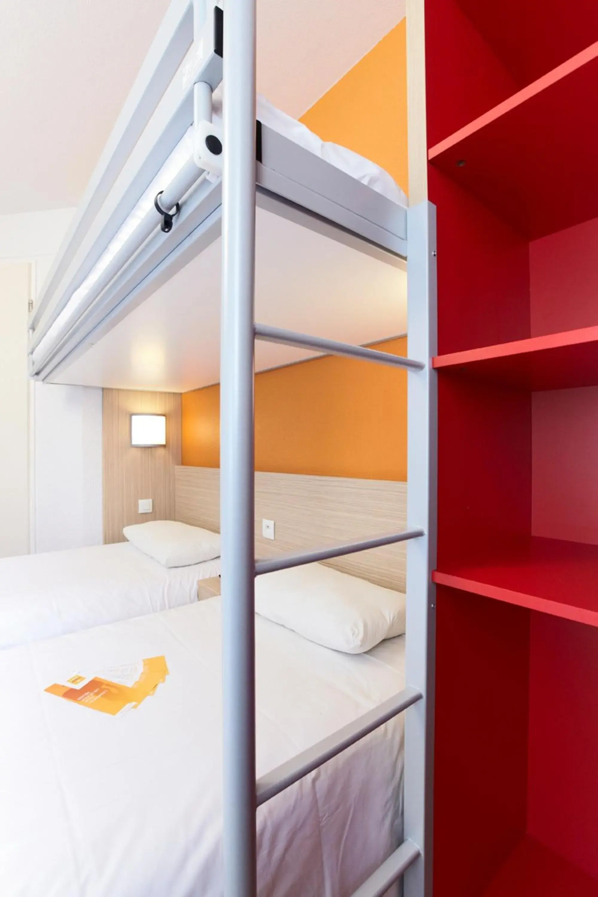 Bedroom, Bunk Bed in Premiere Classe Paris Ouest - Pont de Suresnes Hotel