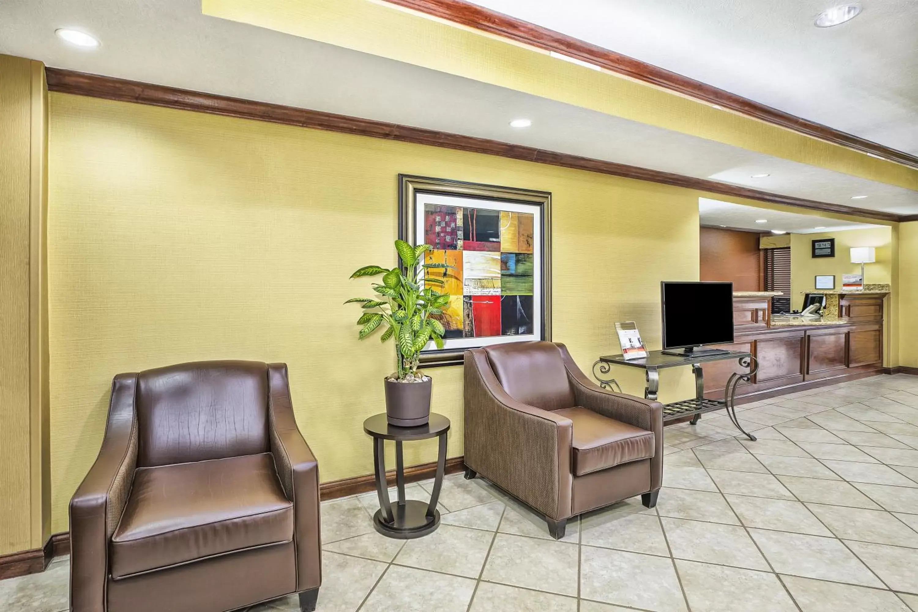 Property building, Seating Area in Holiday Inn Express Hotel and Suites Marysville, an IHG Hotel