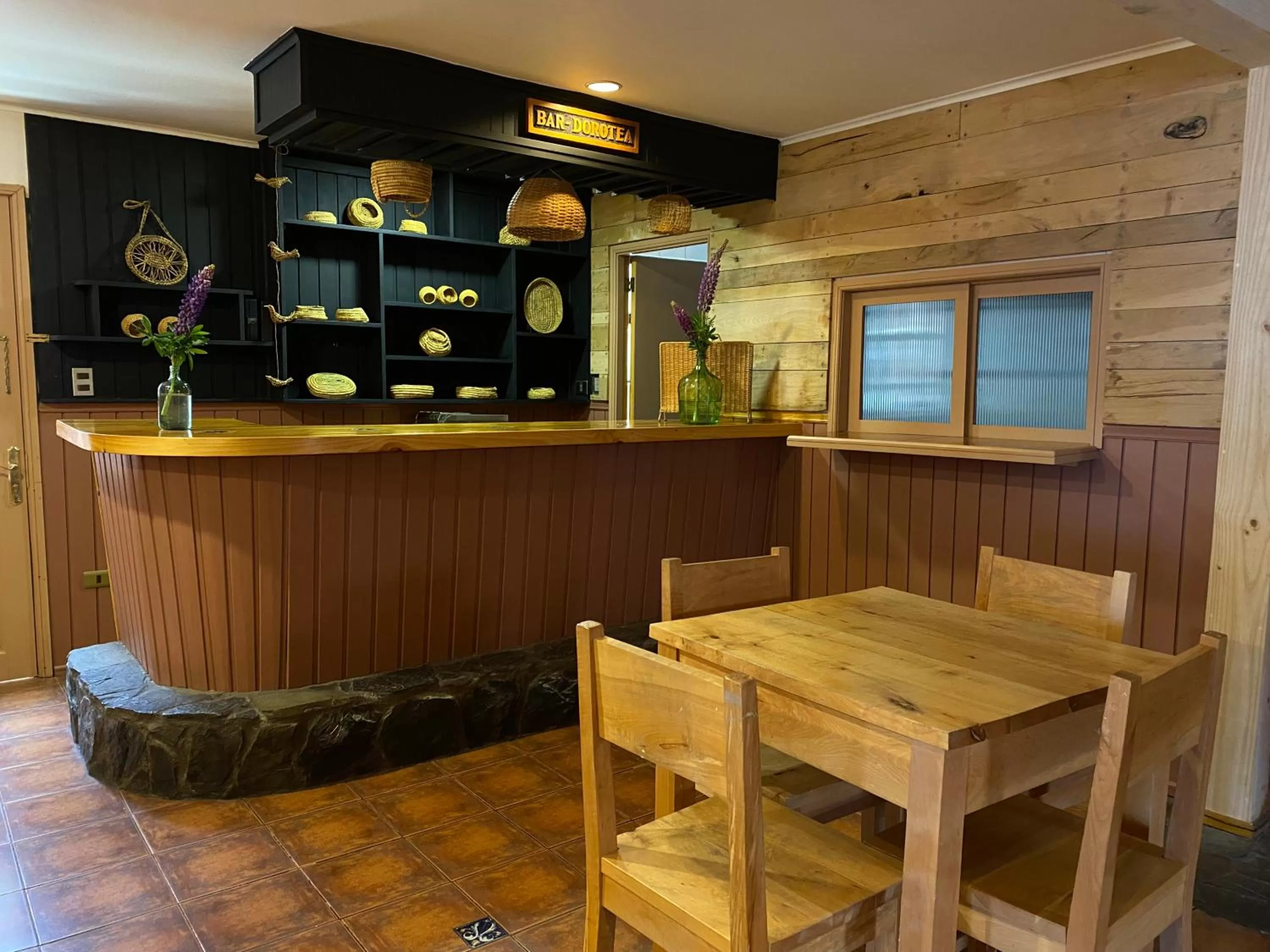 Restaurant/places to eat in Hotel Aquaterra