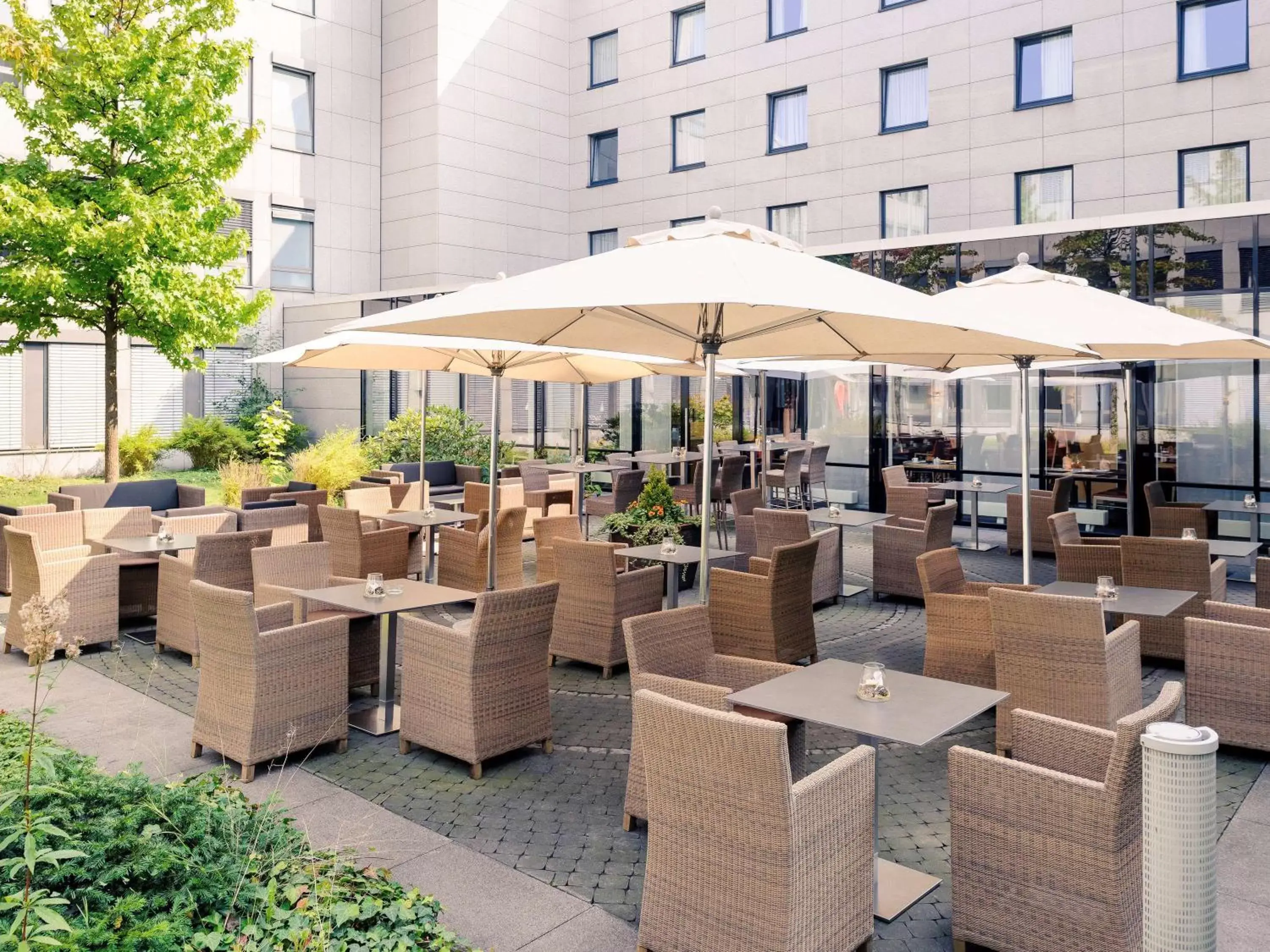 Restaurant/places to eat in Mercure Hotel Düsseldorf City Nord