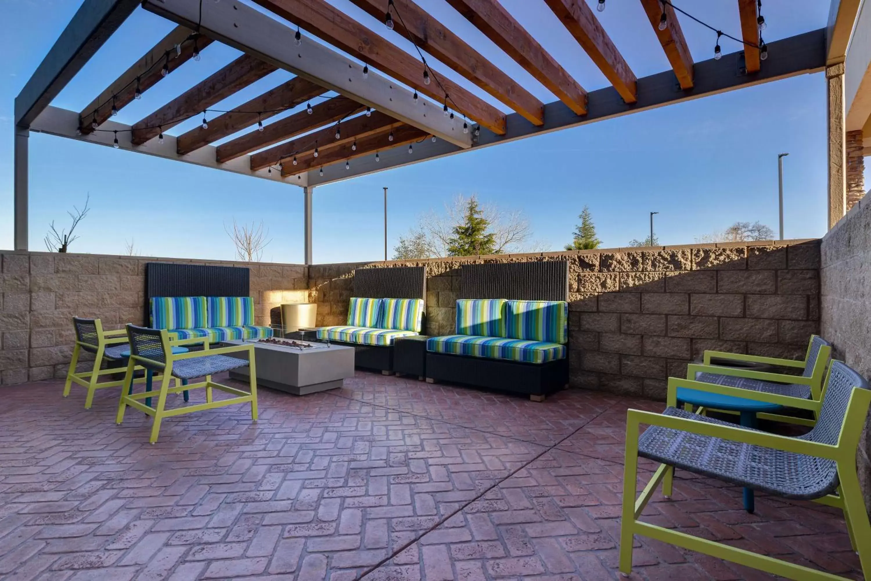 Patio in Home2 Suites By Hilton Redding