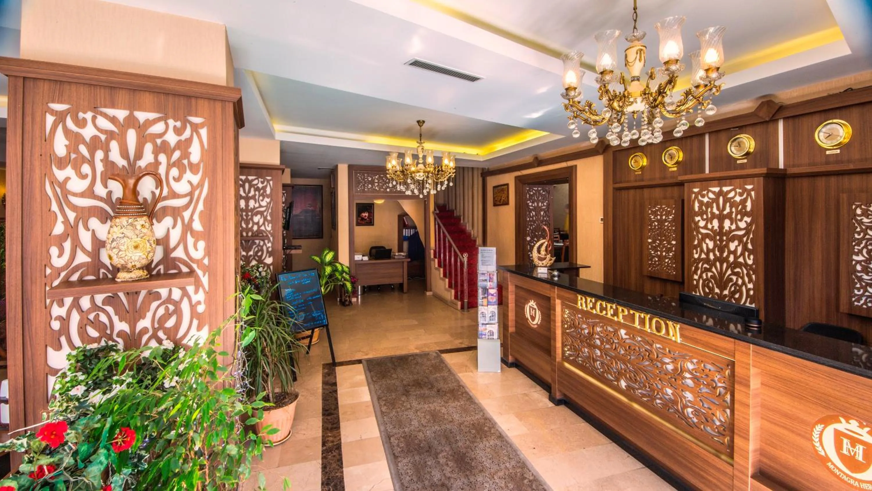 Lobby or reception in Montagna Hera Hotel Taksim
